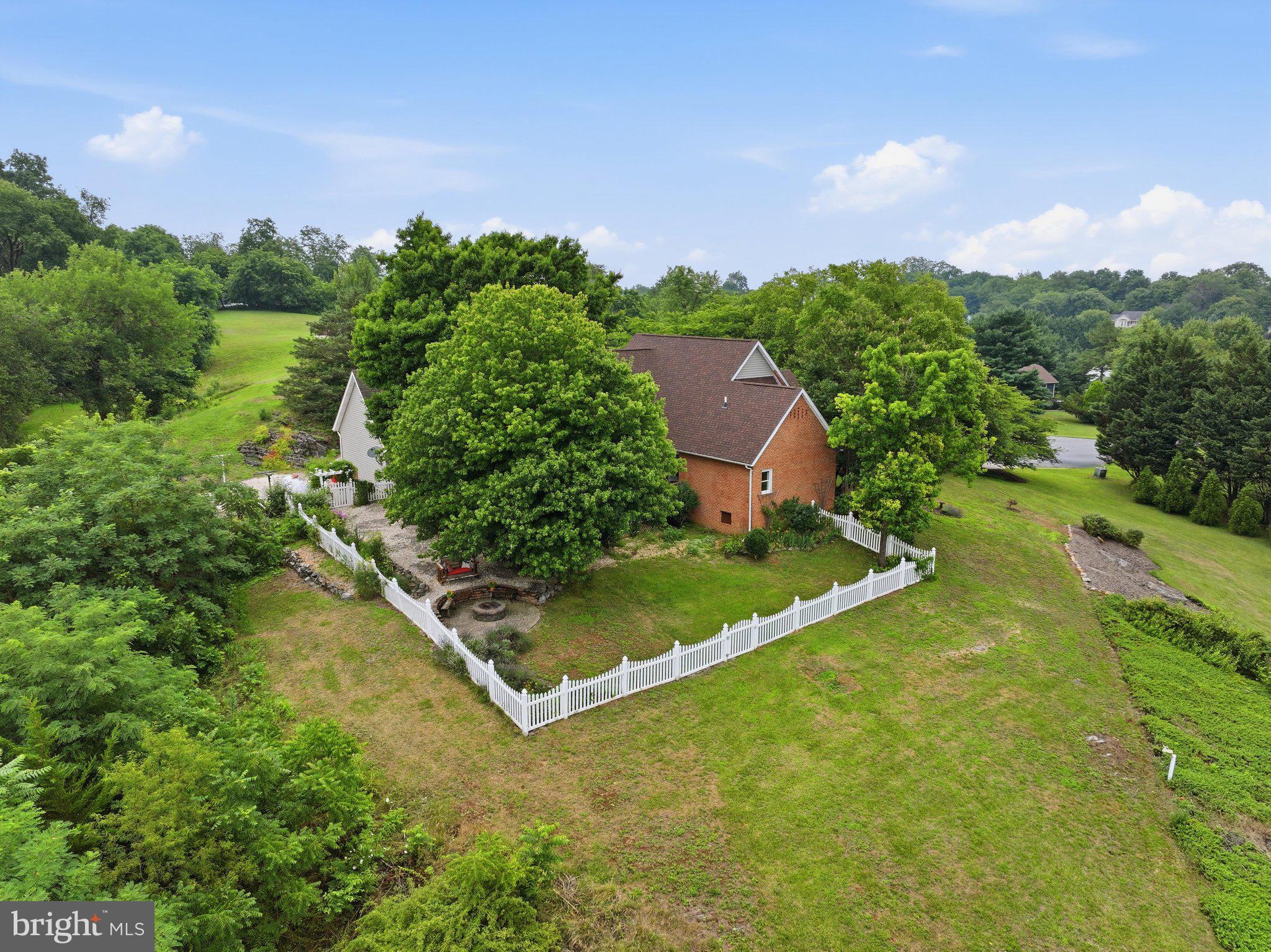 DUCHESS ESTATES - Residential