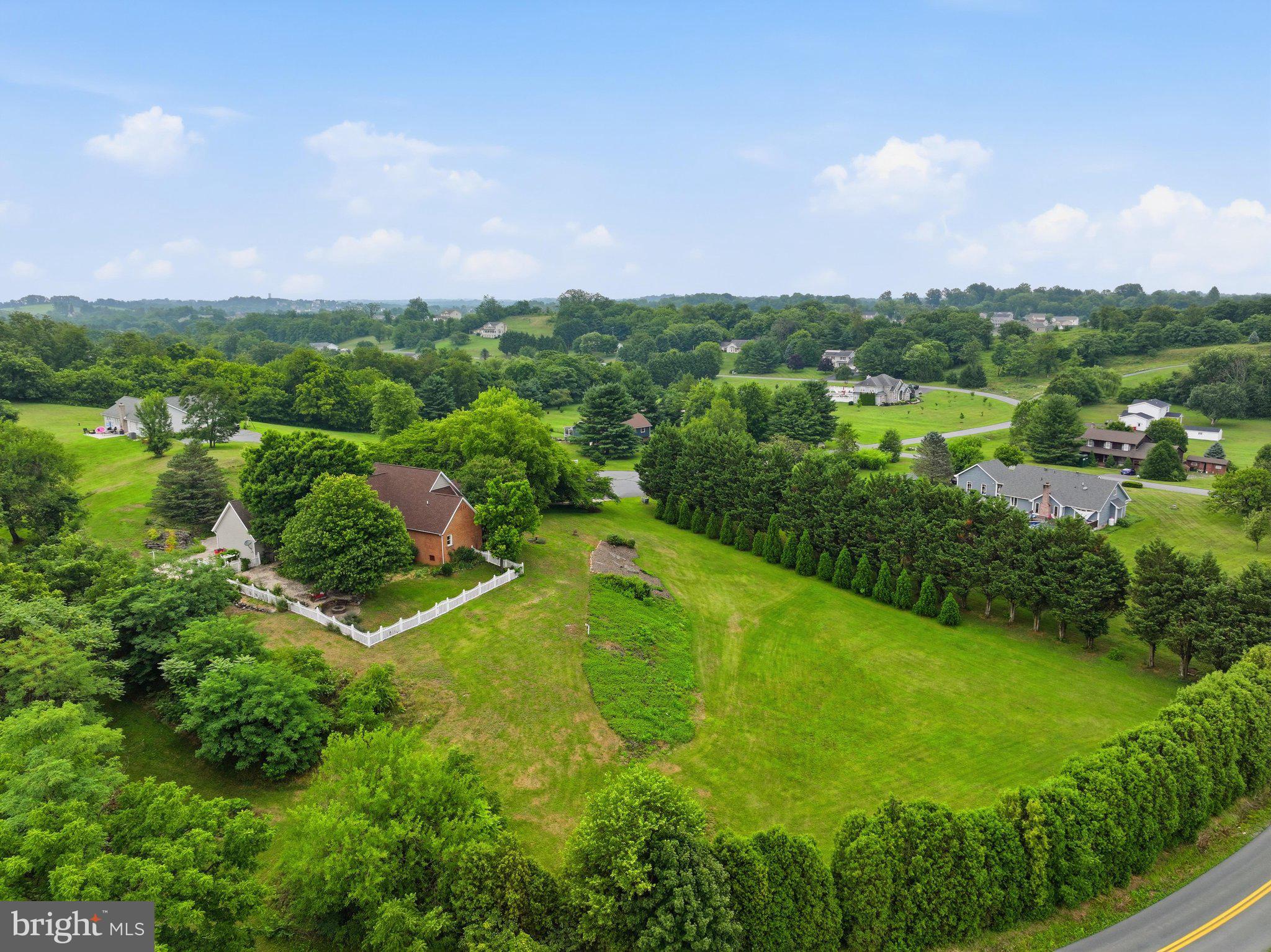 DUCHESS ESTATES - Residential