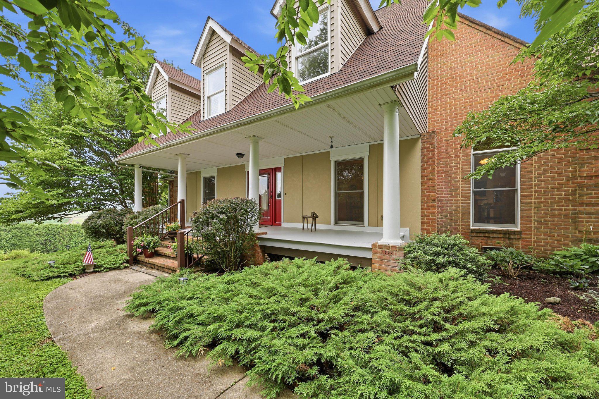 DUCHESS ESTATES - Residential
