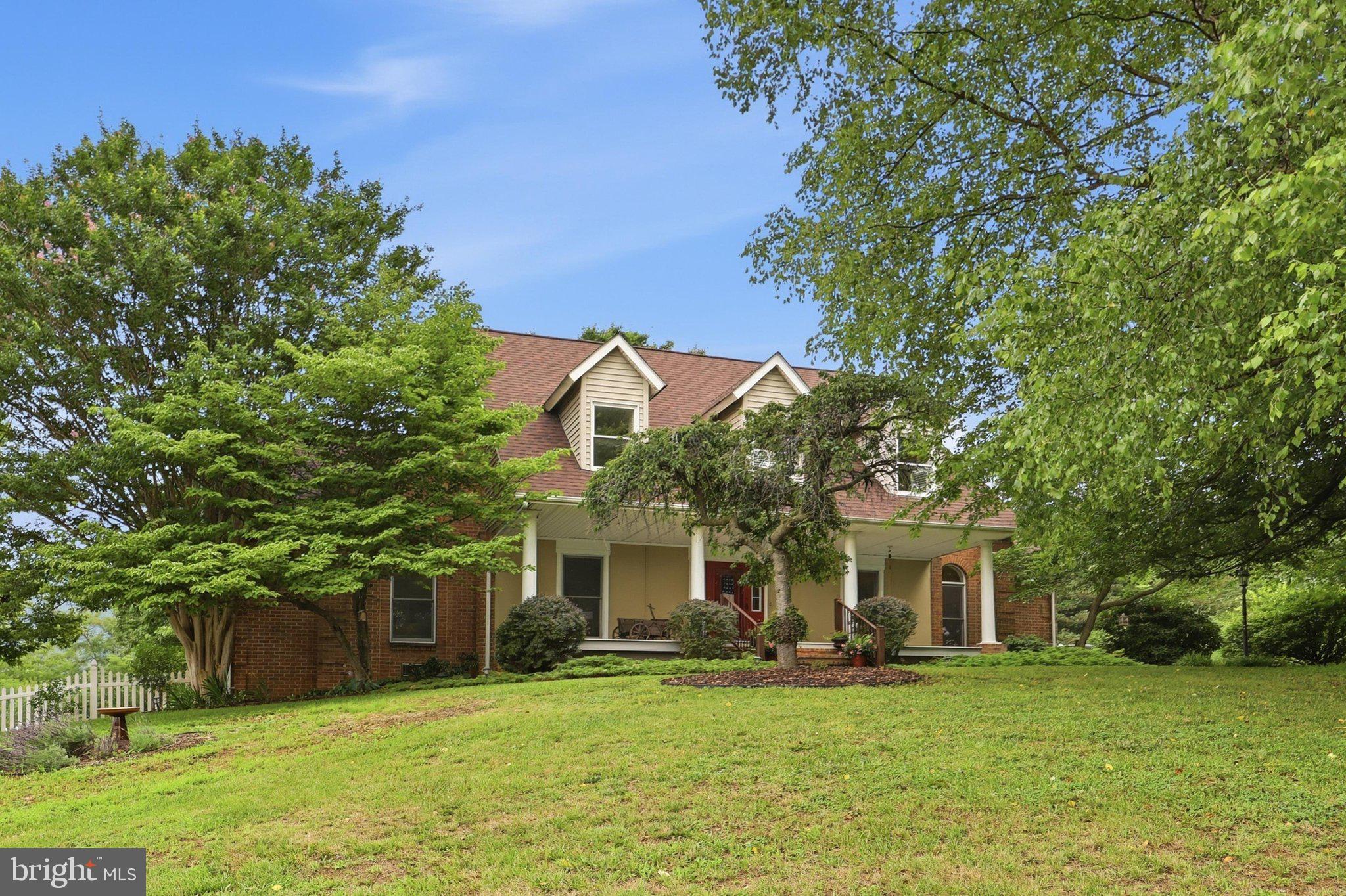 DUCHESS ESTATES - Residential