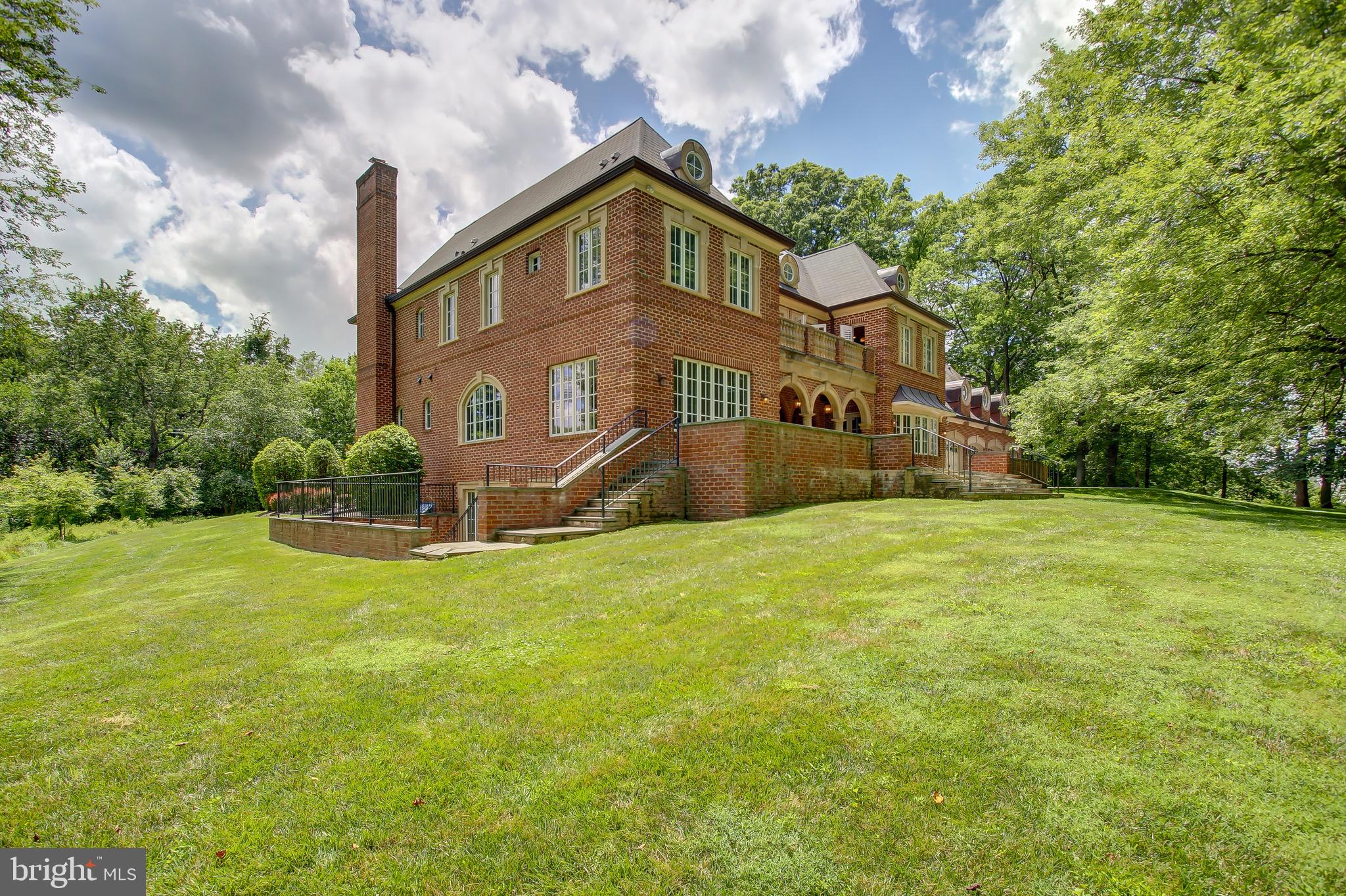 DARNESTOWN OUTSIDE - Residential