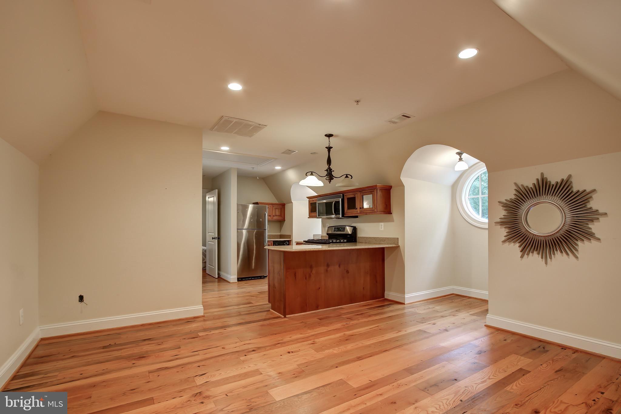 DARNESTOWN OUTSIDE - Residential