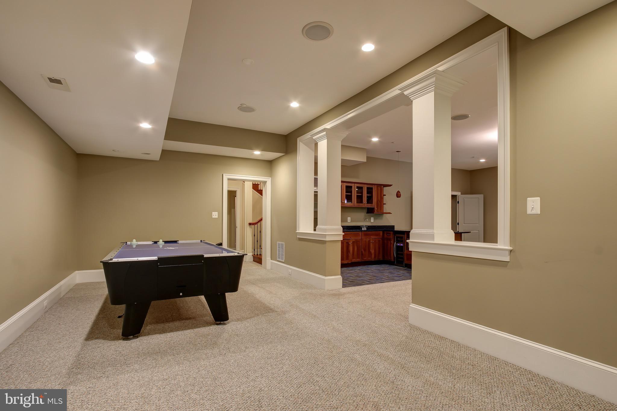 DARNESTOWN OUTSIDE - Residential