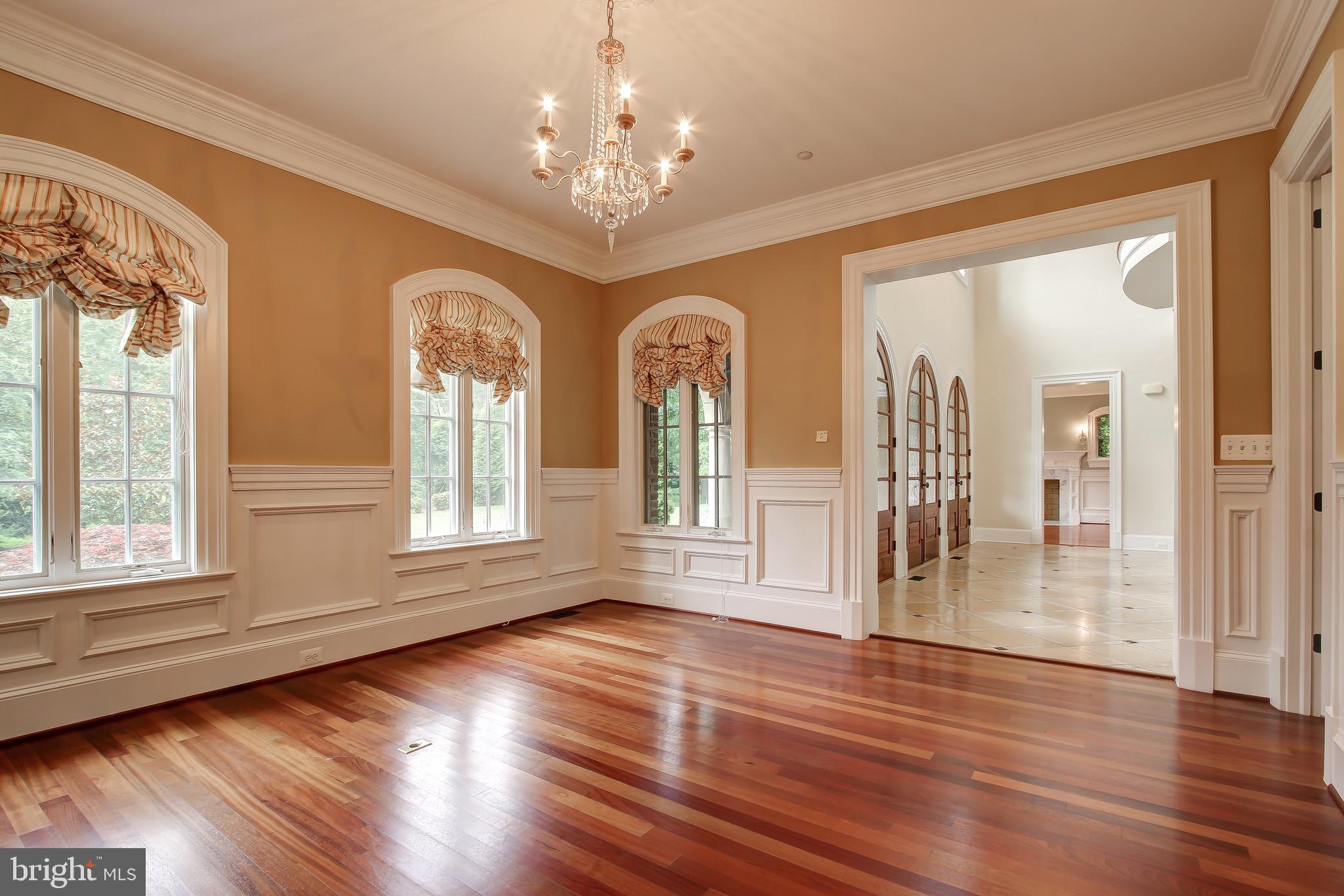DARNESTOWN OUTSIDE - Residential