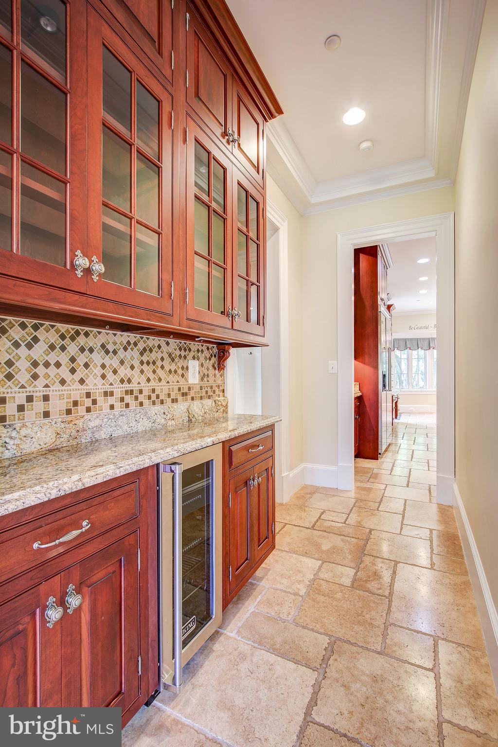 DARNESTOWN OUTSIDE - Residential