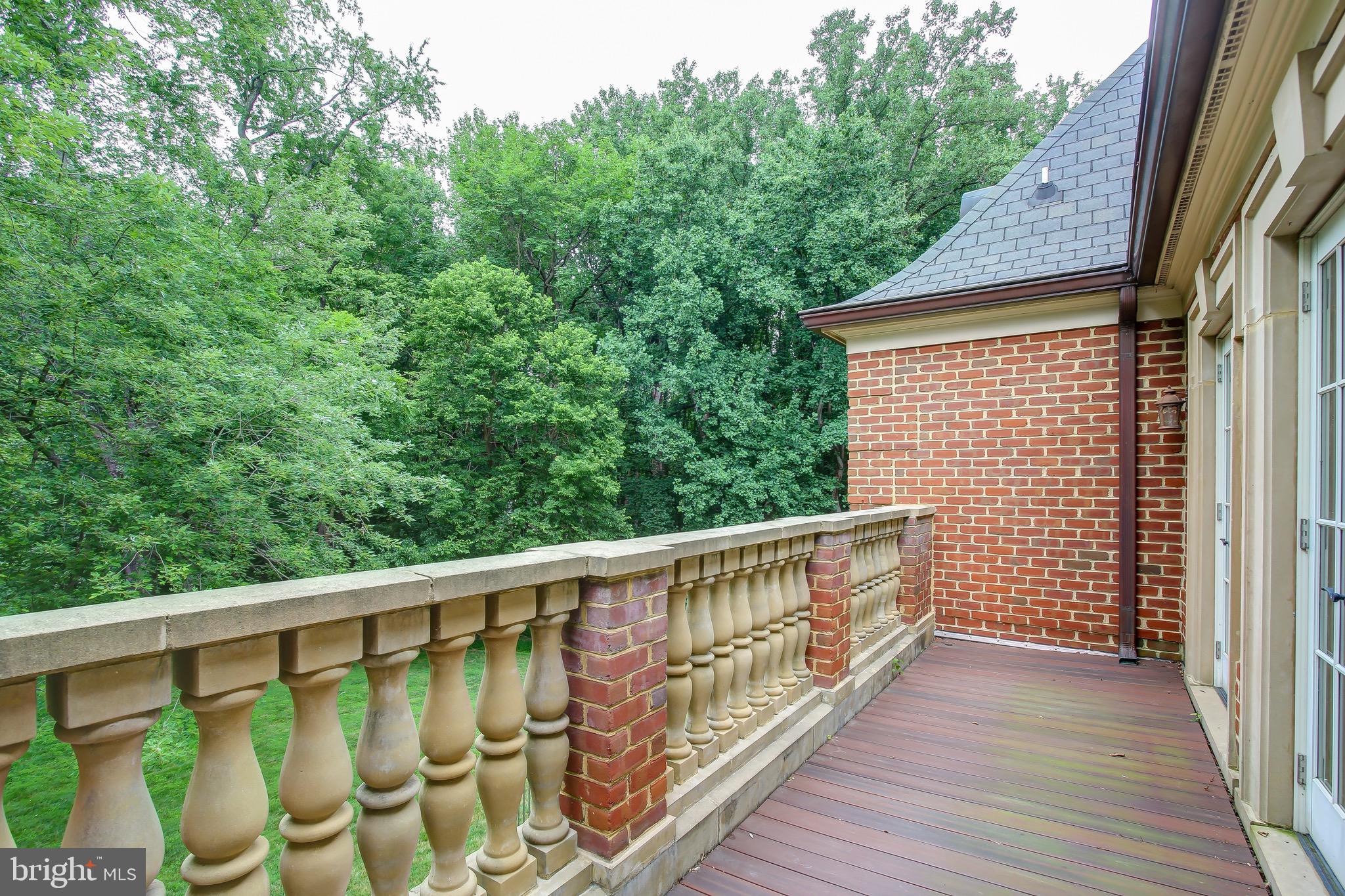 DARNESTOWN OUTSIDE - Residential
