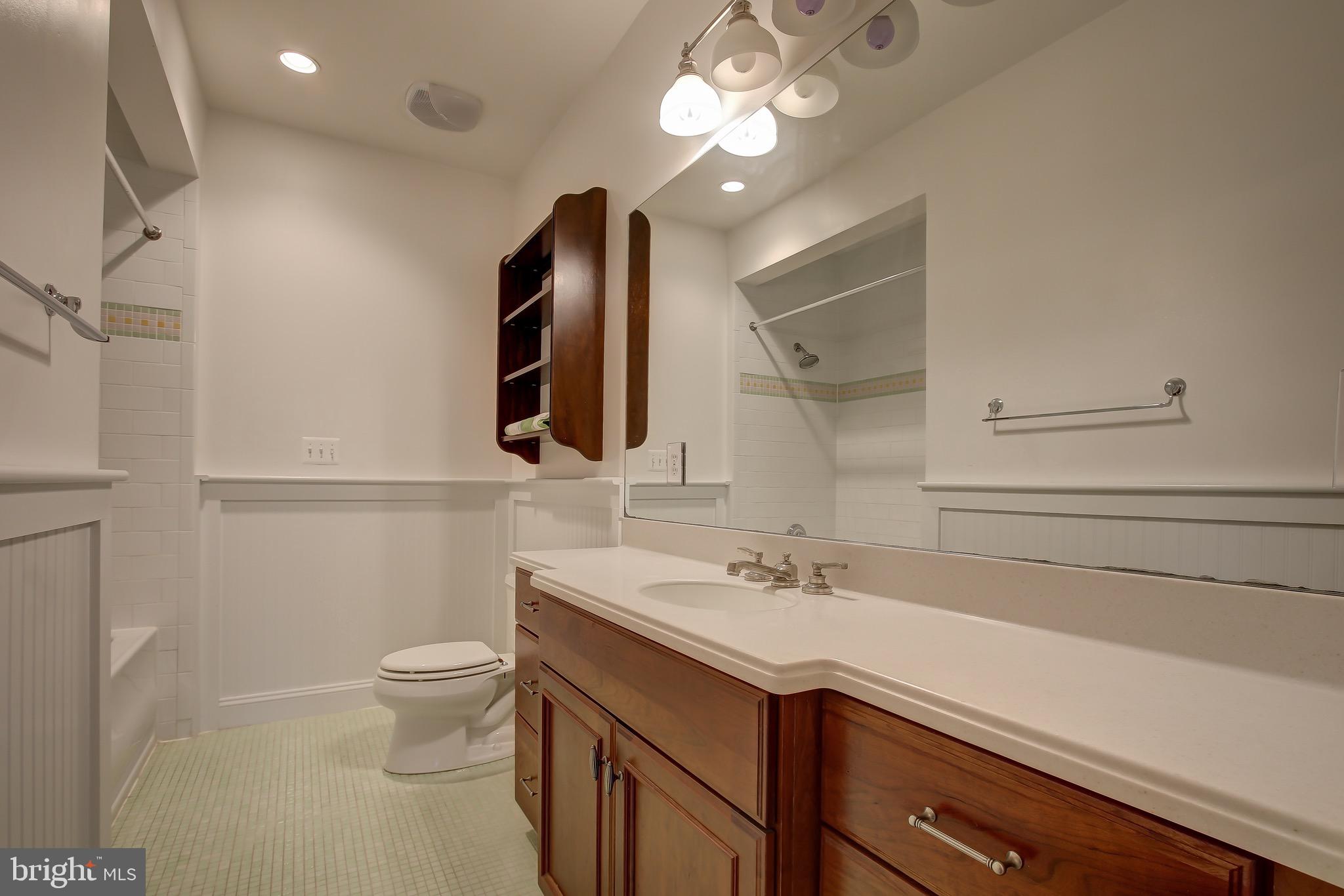 DARNESTOWN OUTSIDE - Residential