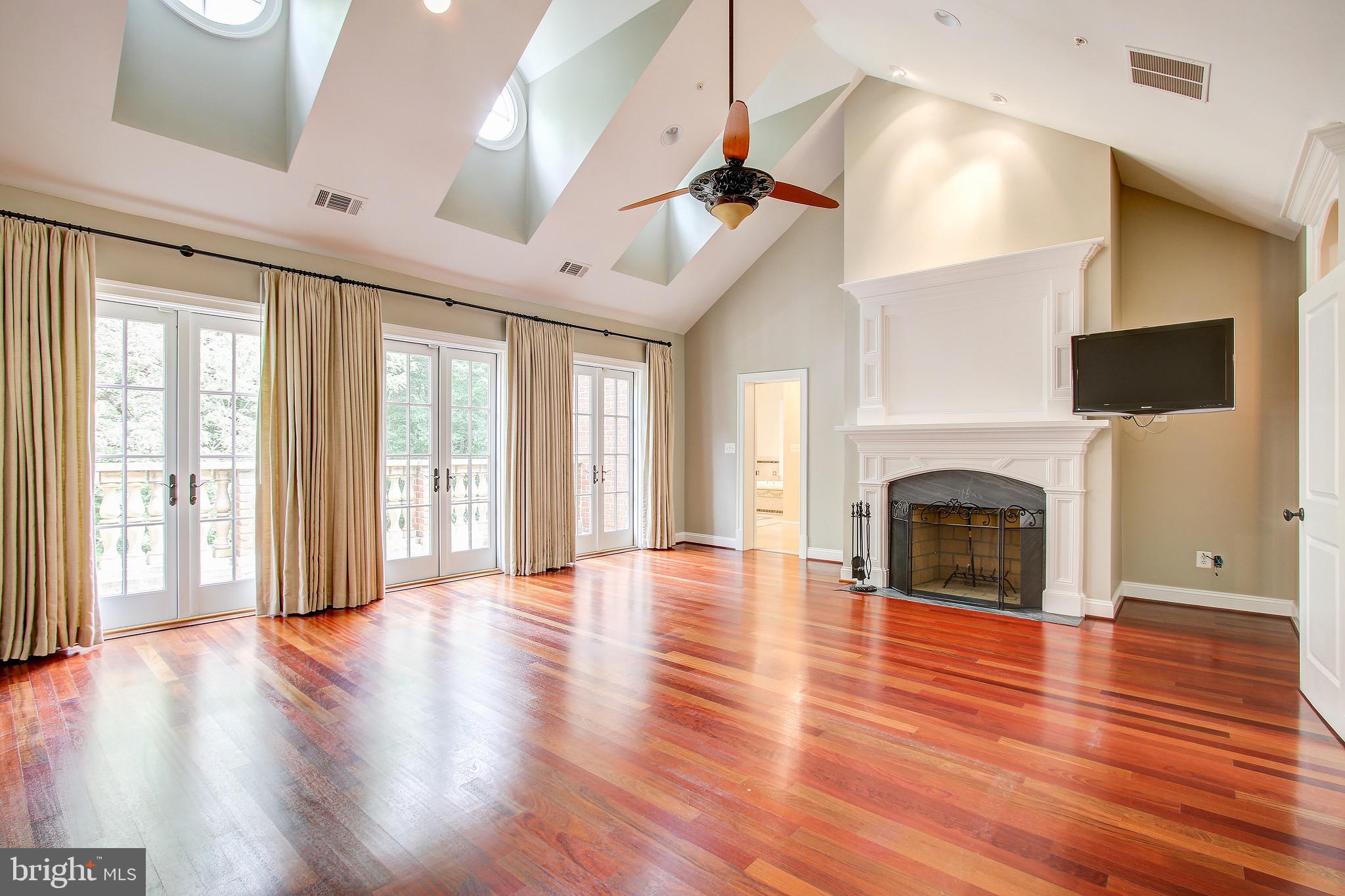 DARNESTOWN OUTSIDE - Residential