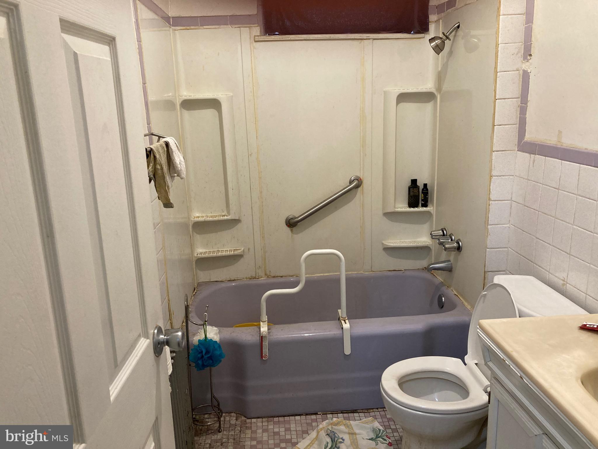 POINT BREEZE - Residential