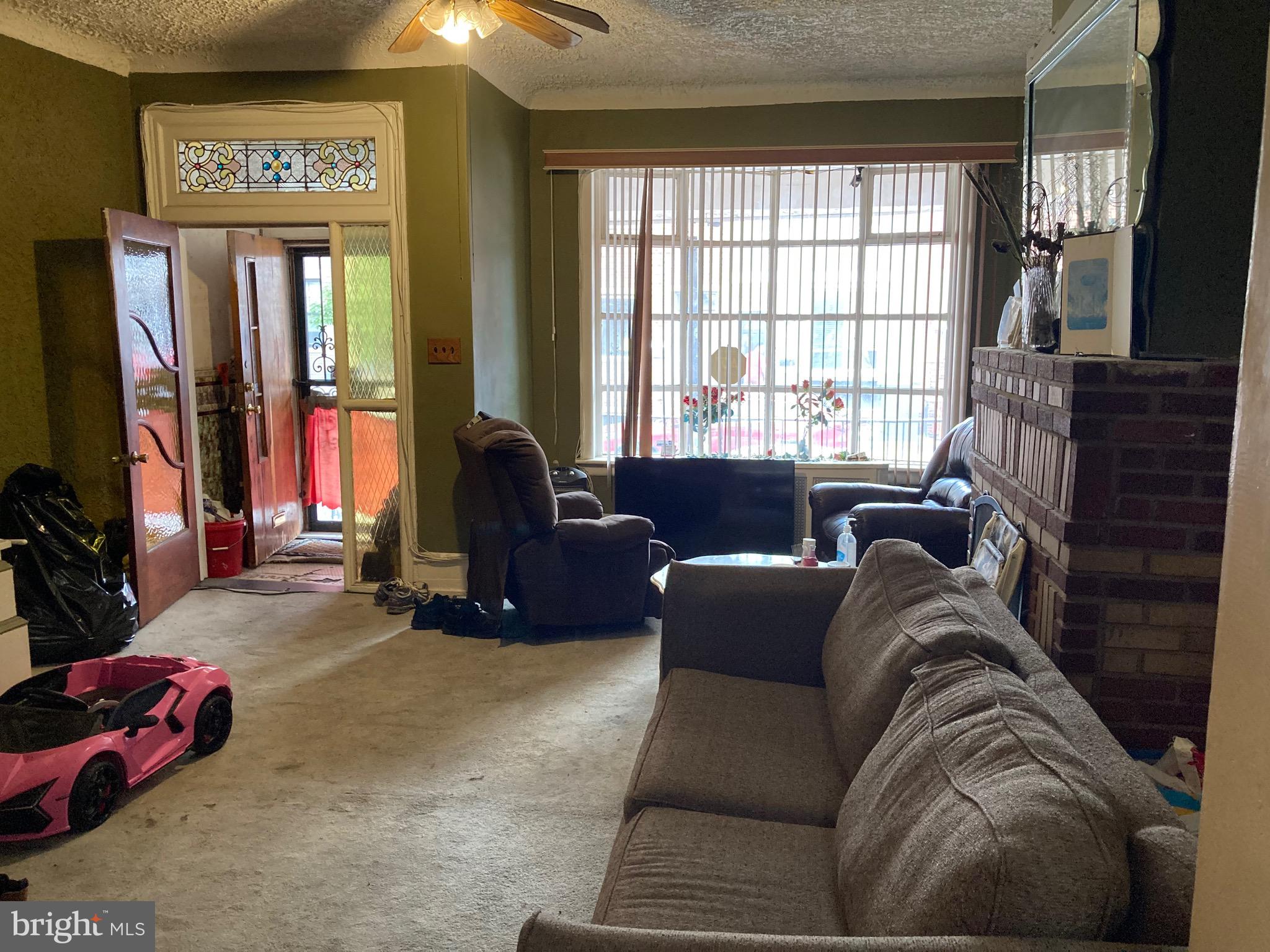 POINT BREEZE - Residential