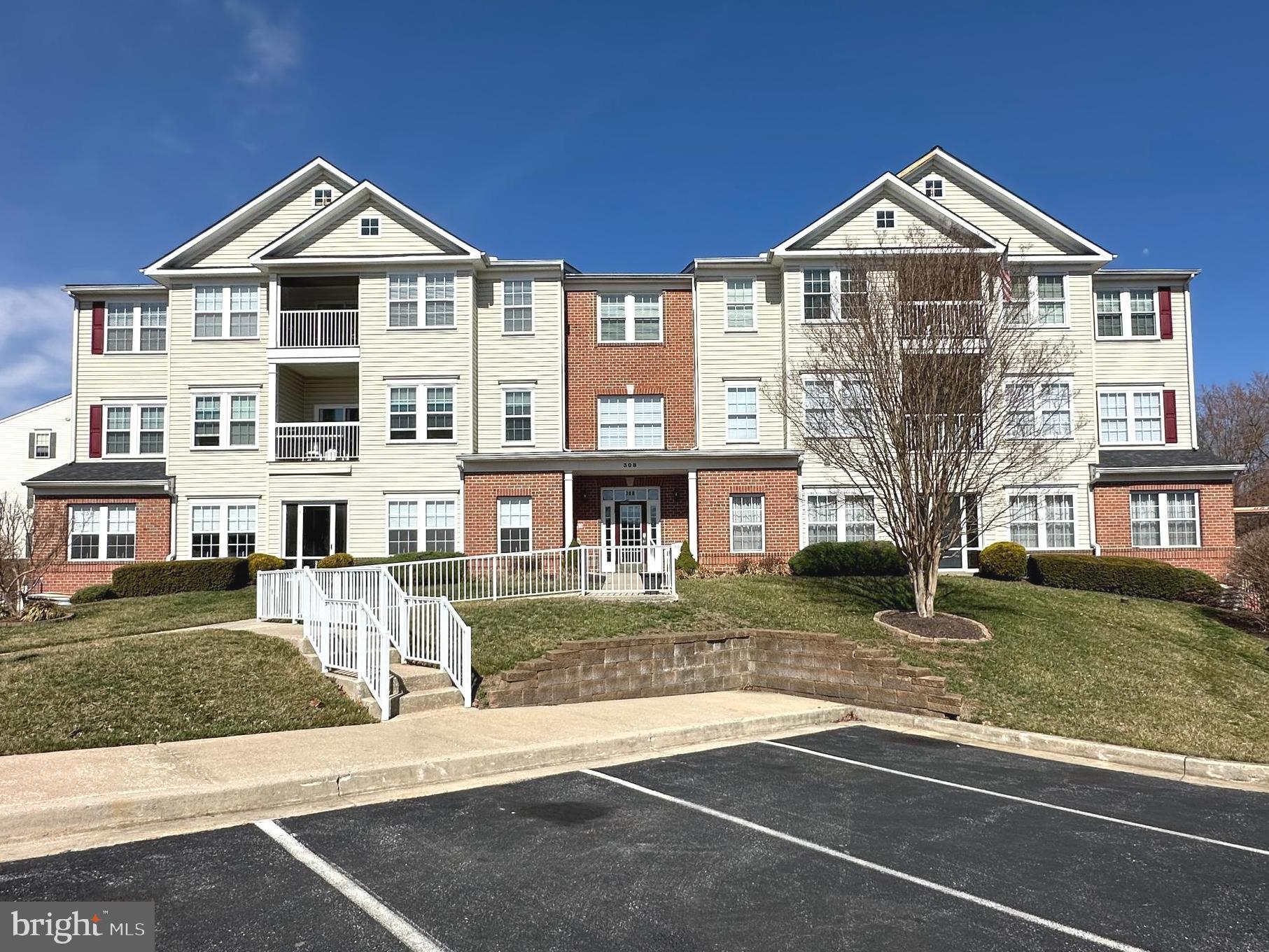 Main level condo in Spenceola Farms well maintained with 2 spacious bedrooms, 2 full baths, small screened in patio, storage unit, and one car garage. The property provides secure building entry, a mail room, and an elevator to the garage and storage unit. The floor plan is open to your living room and dining room, and spacious kitchen. The utility room has a sink, washer, dryer, and easy access to water heater and HVAC. Each bedroom has closet space and is attached to a full bathroom.  Location is wonderful for all you can enjoy and need nearby such as banking, shopping, restaurants, walking trail, and entertainment.  The HOA amenities include exercise room, club house, meeting room, and more.