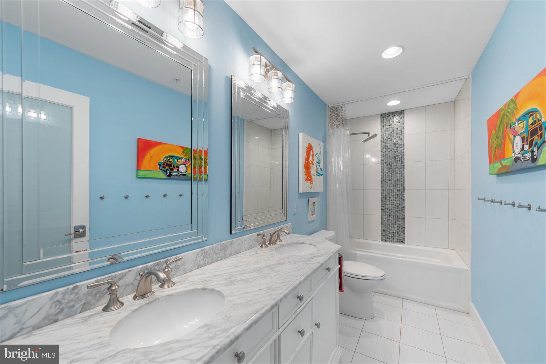 KINGS GRANT - Residential