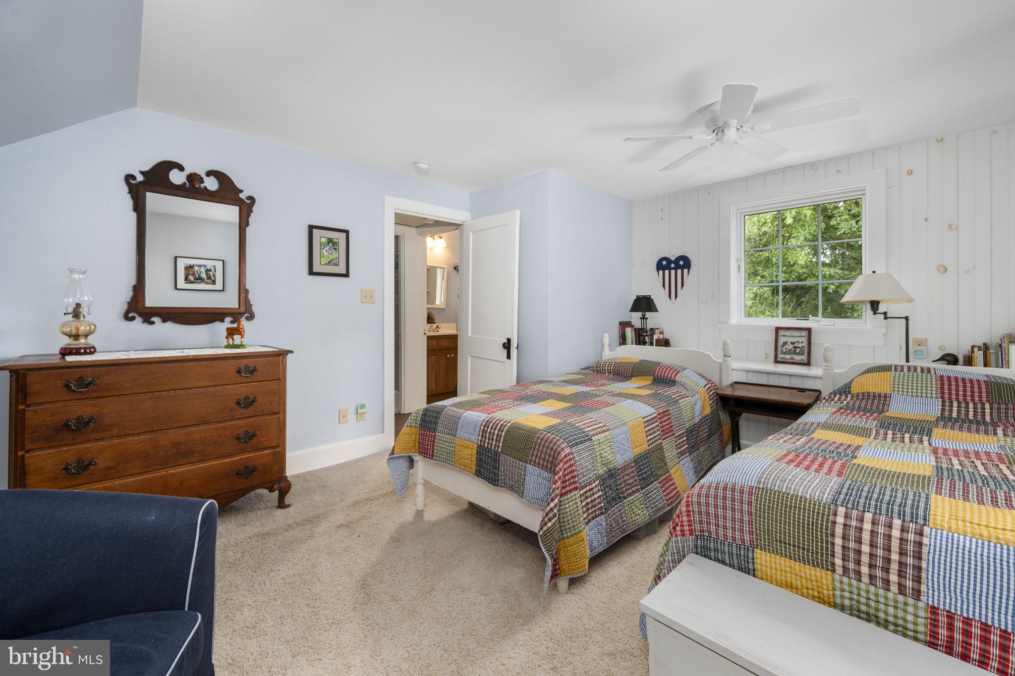 BASSETT HUNT - Residential