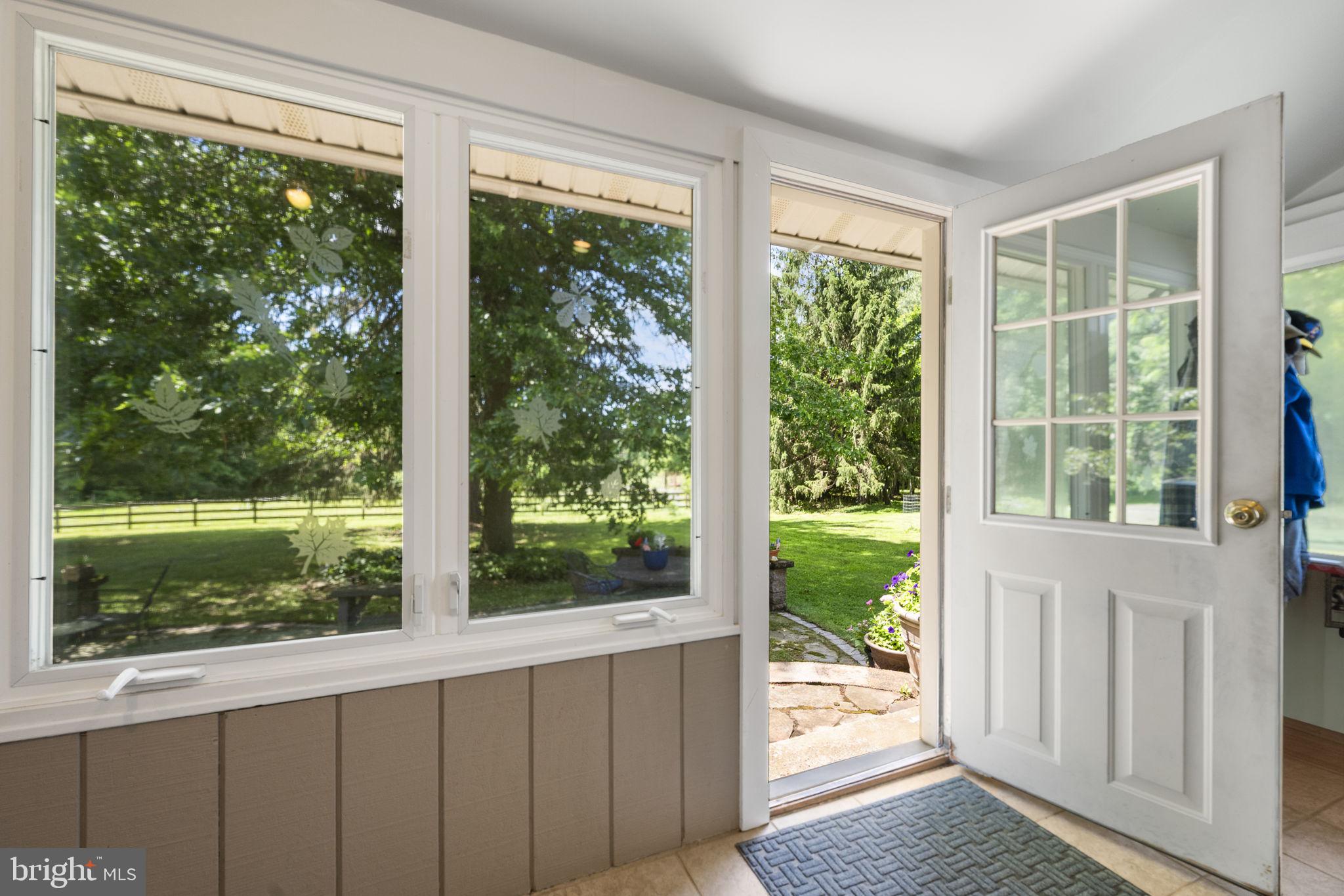 BASSETT HUNT - Residential