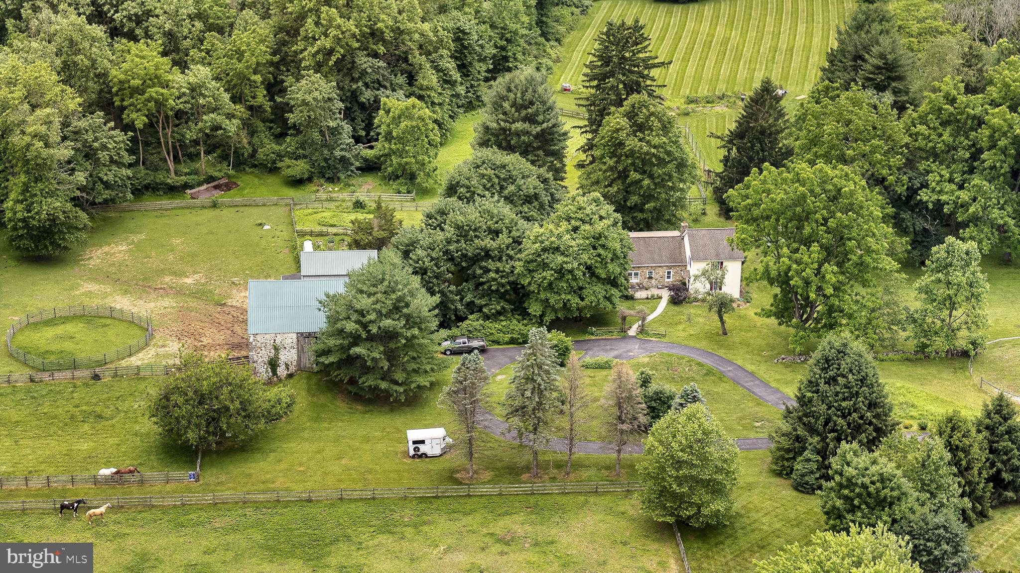 BASSETT HUNT - Residential