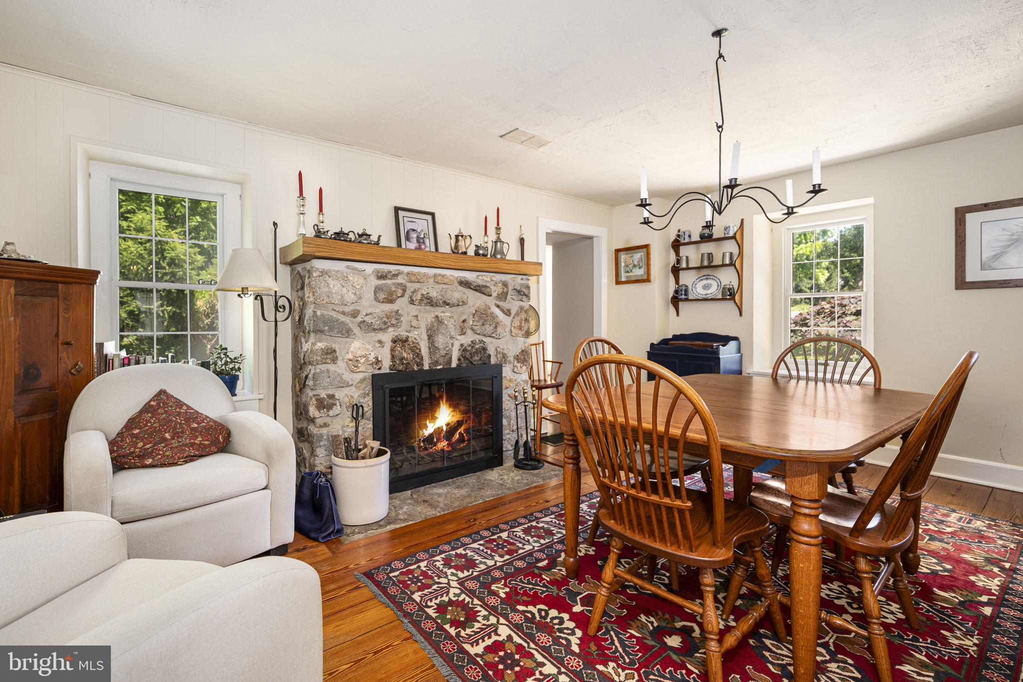 BASSETT HUNT - Residential