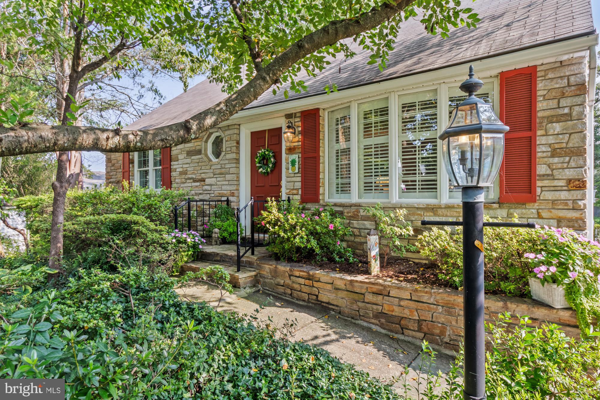 PERRY HALL - Residential