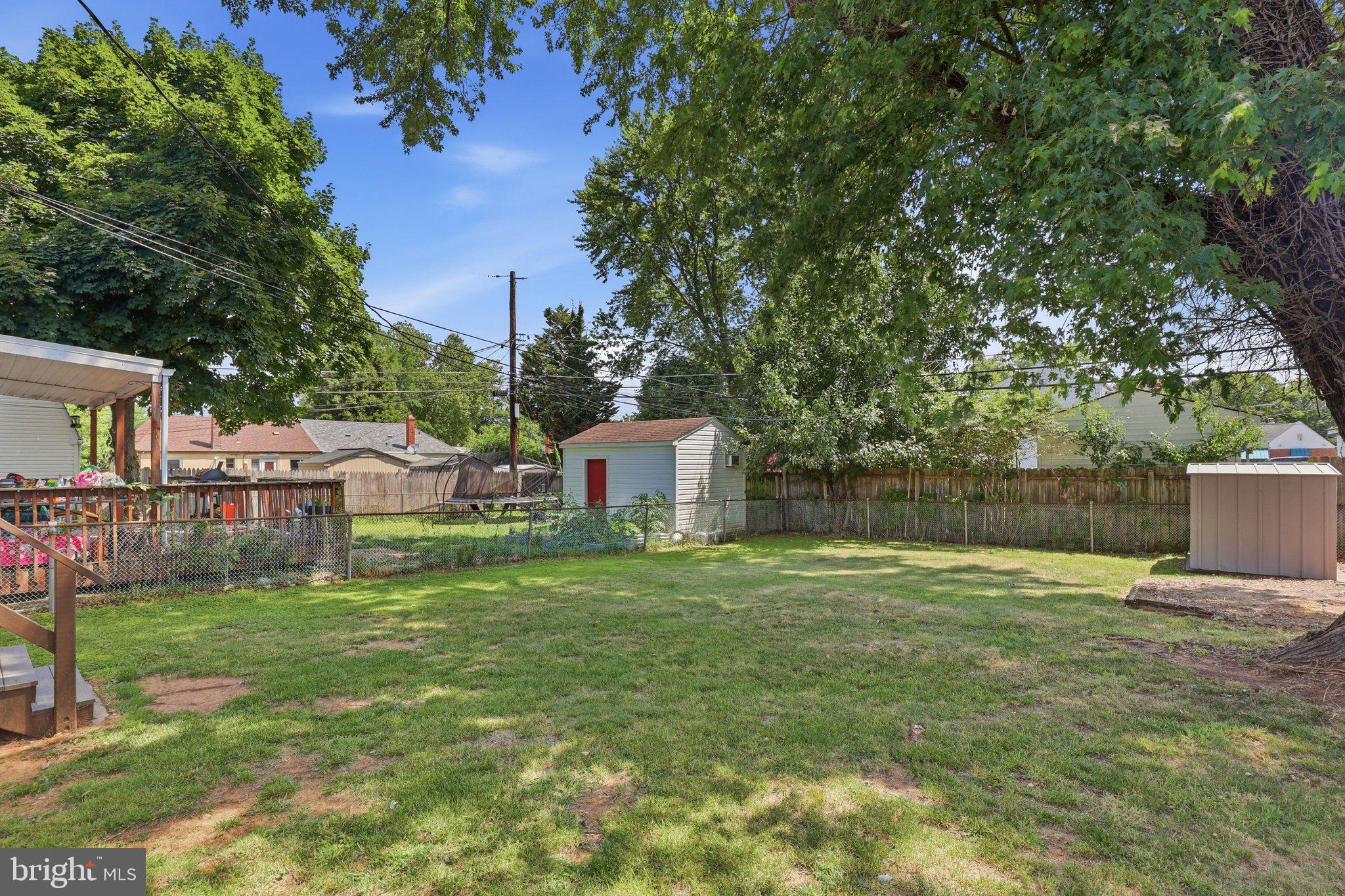ELMWOOD - Residential