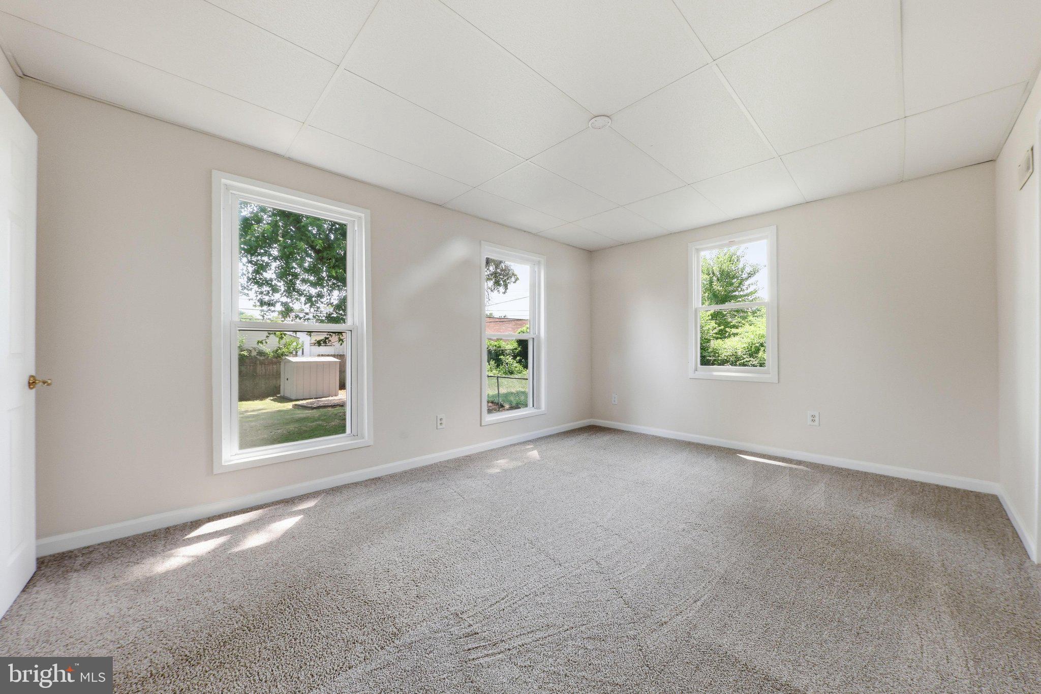 ELMWOOD - Residential