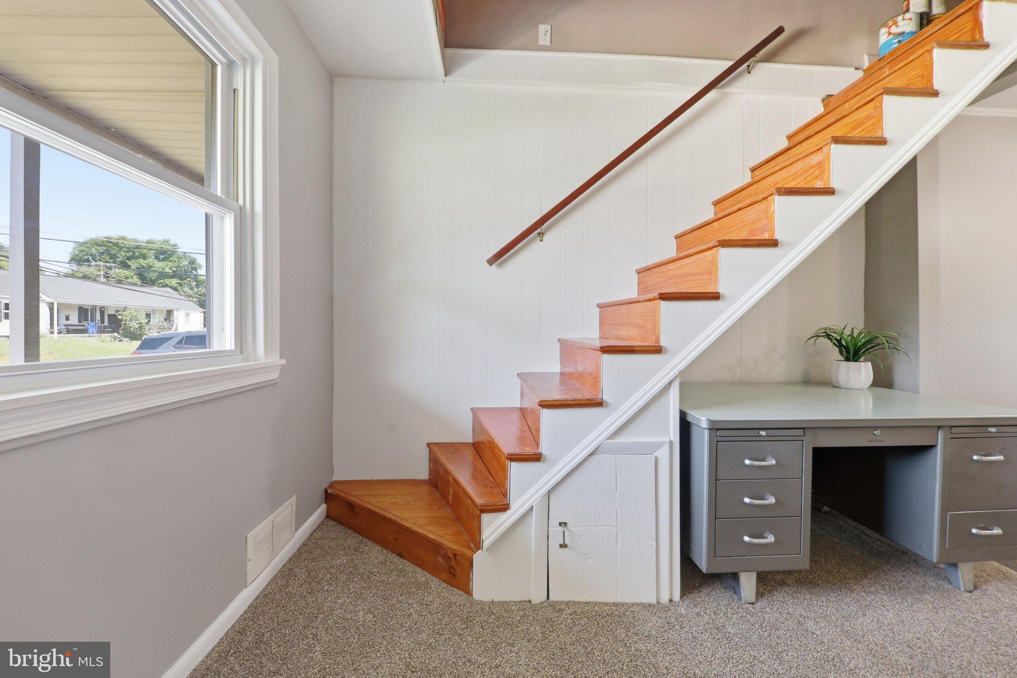 ELMWOOD - Residential