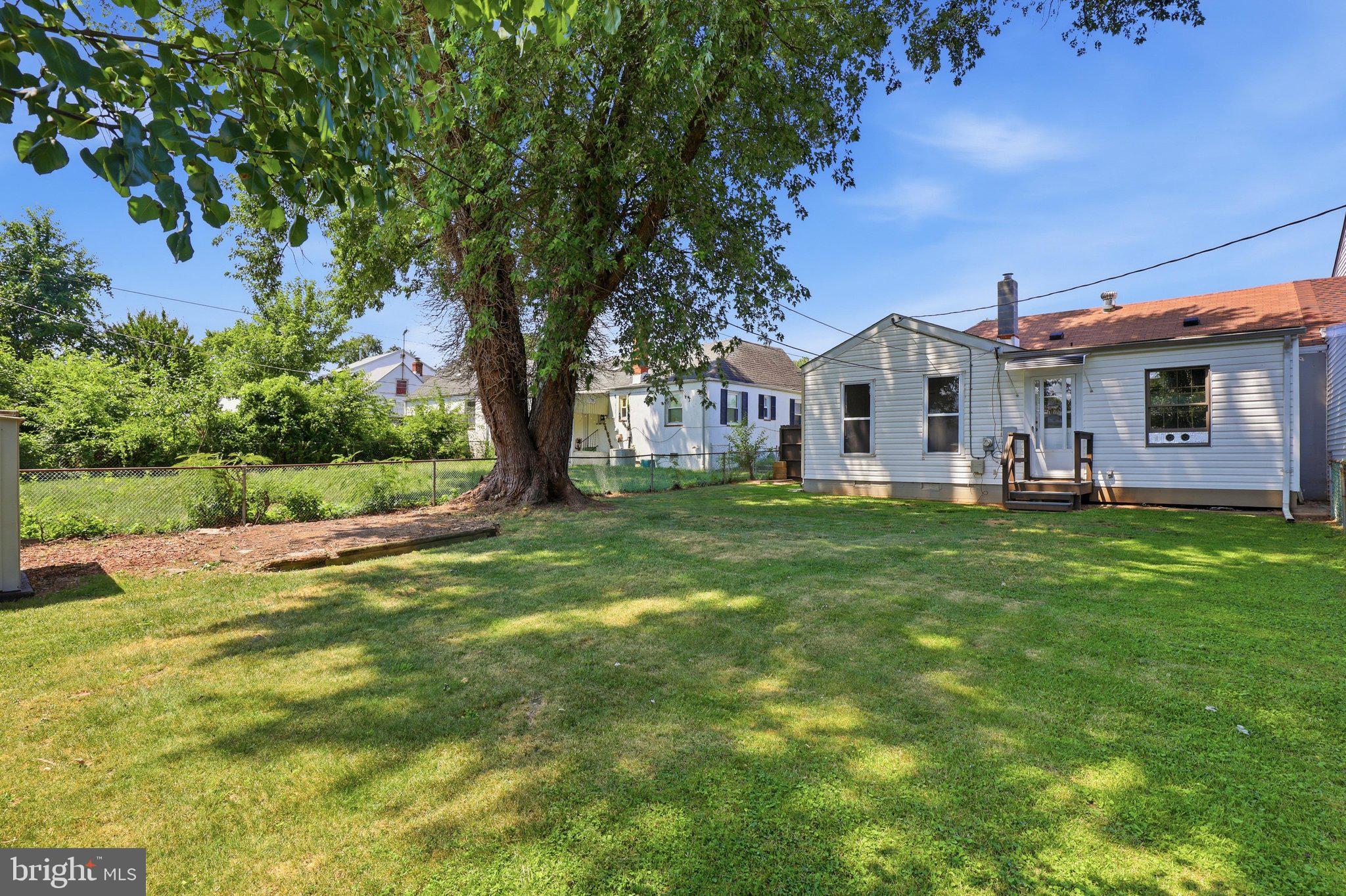 ELMWOOD - Residential