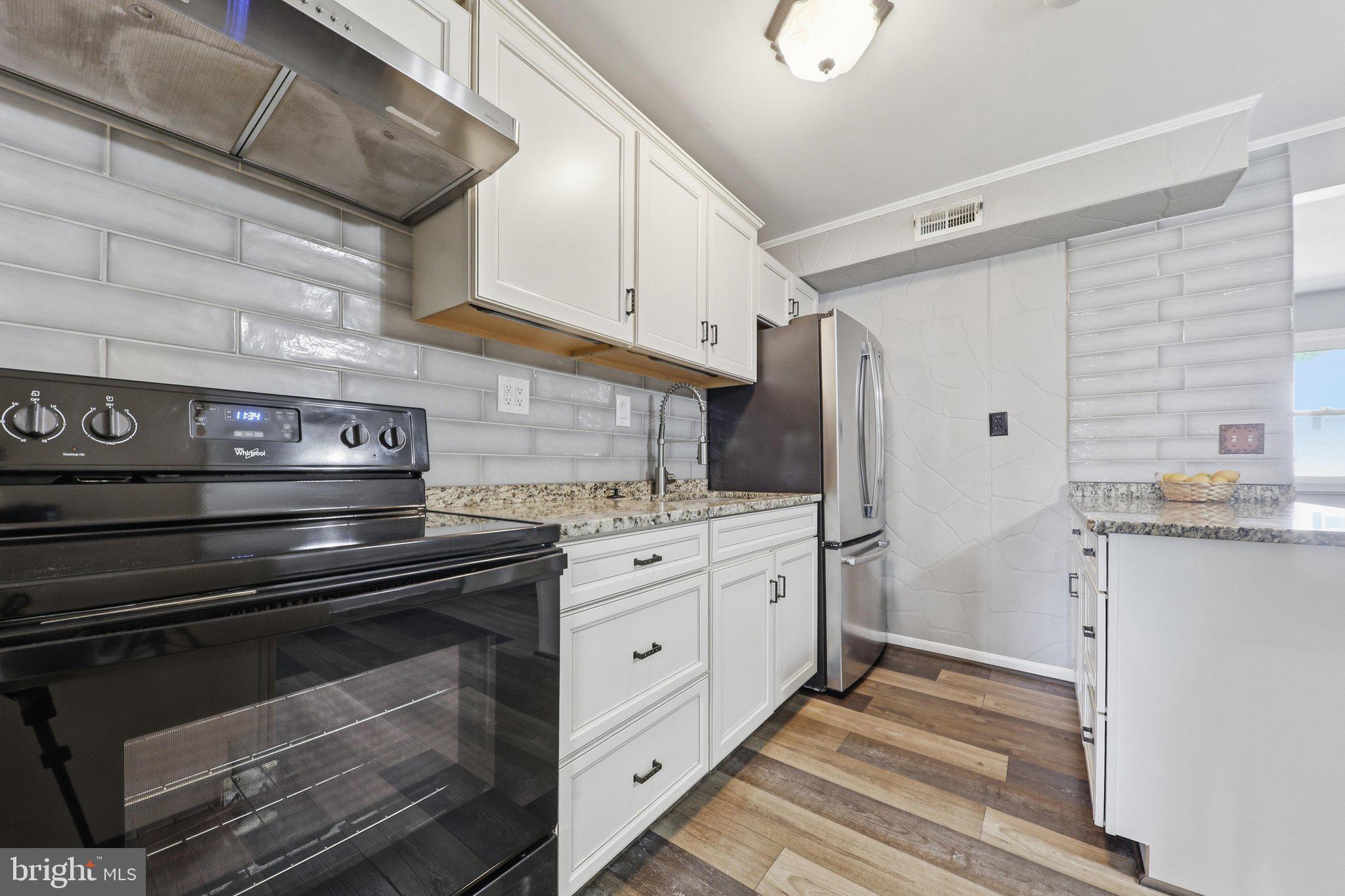 ELMWOOD - Residential