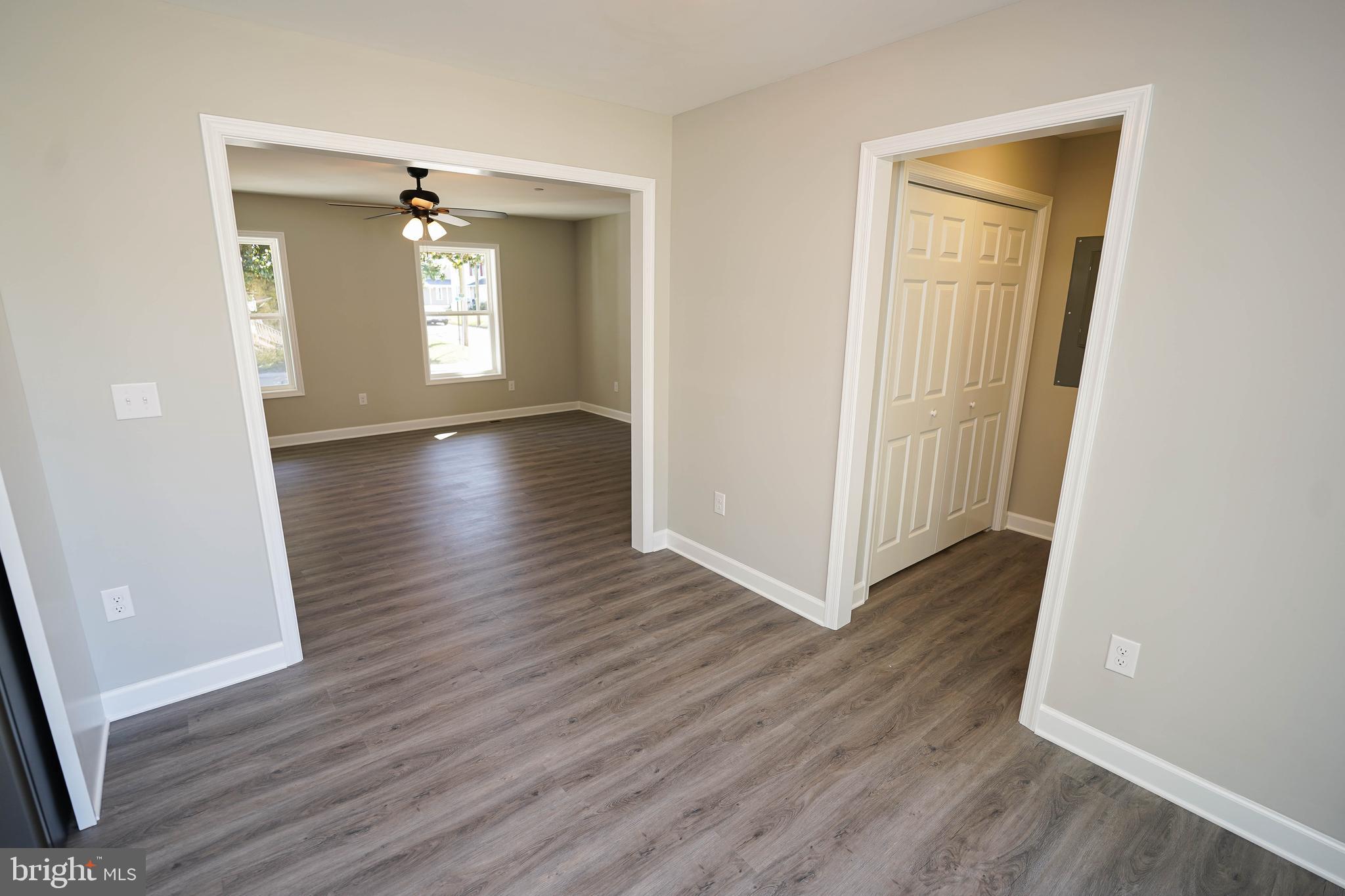 NEWTOWNE SQUARE - Residential