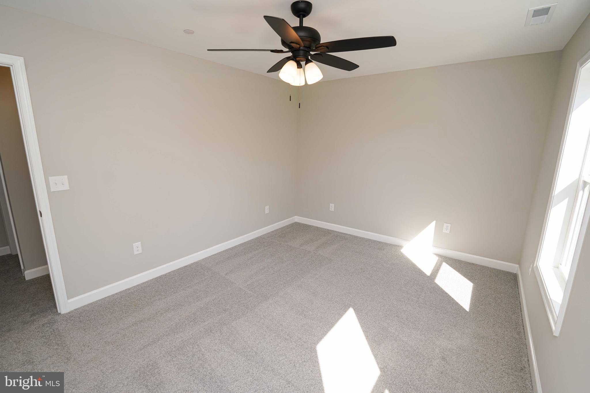 NEWTOWNE SQUARE - Residential