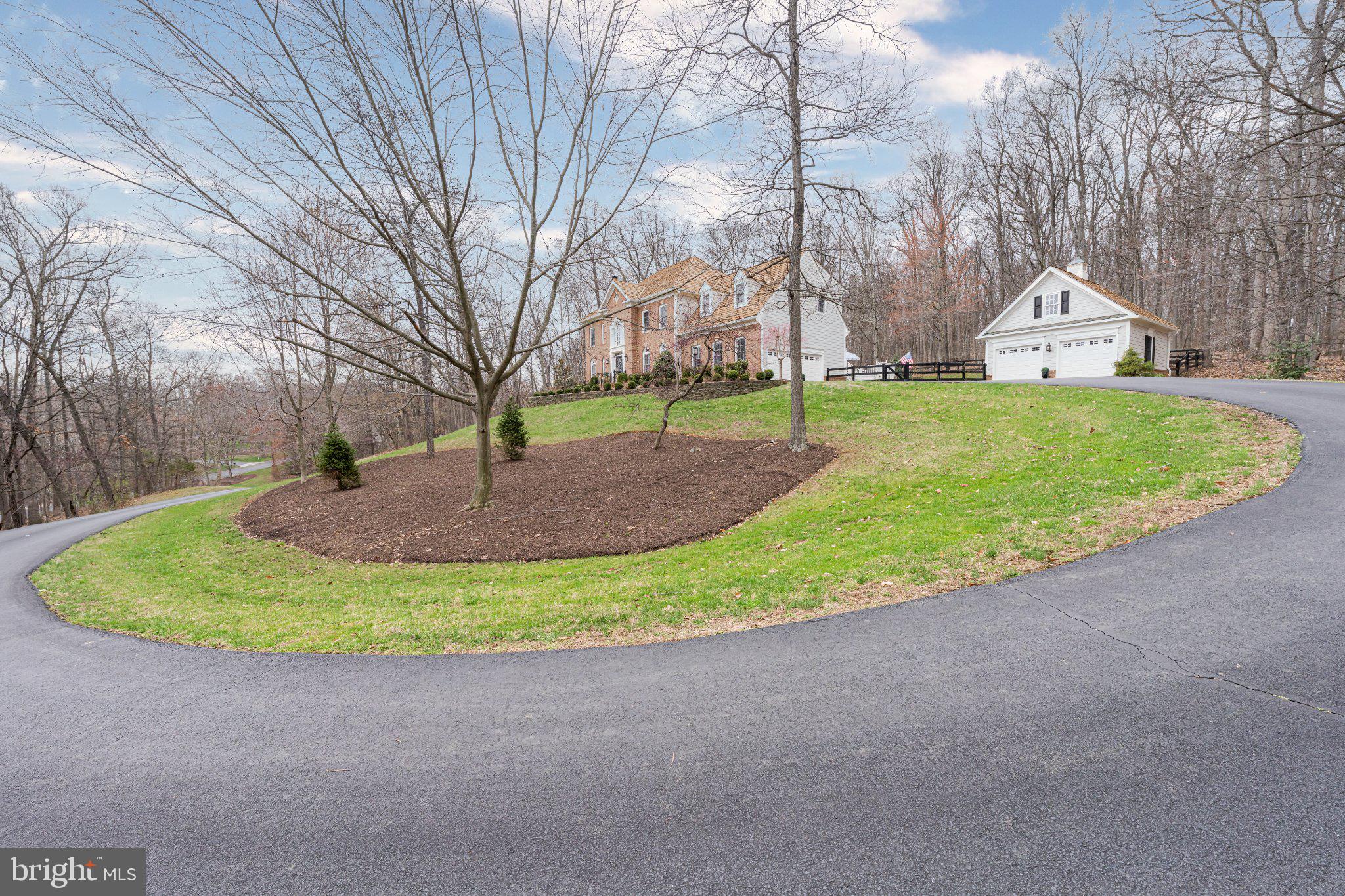 WOODLEA HILLS - Residential