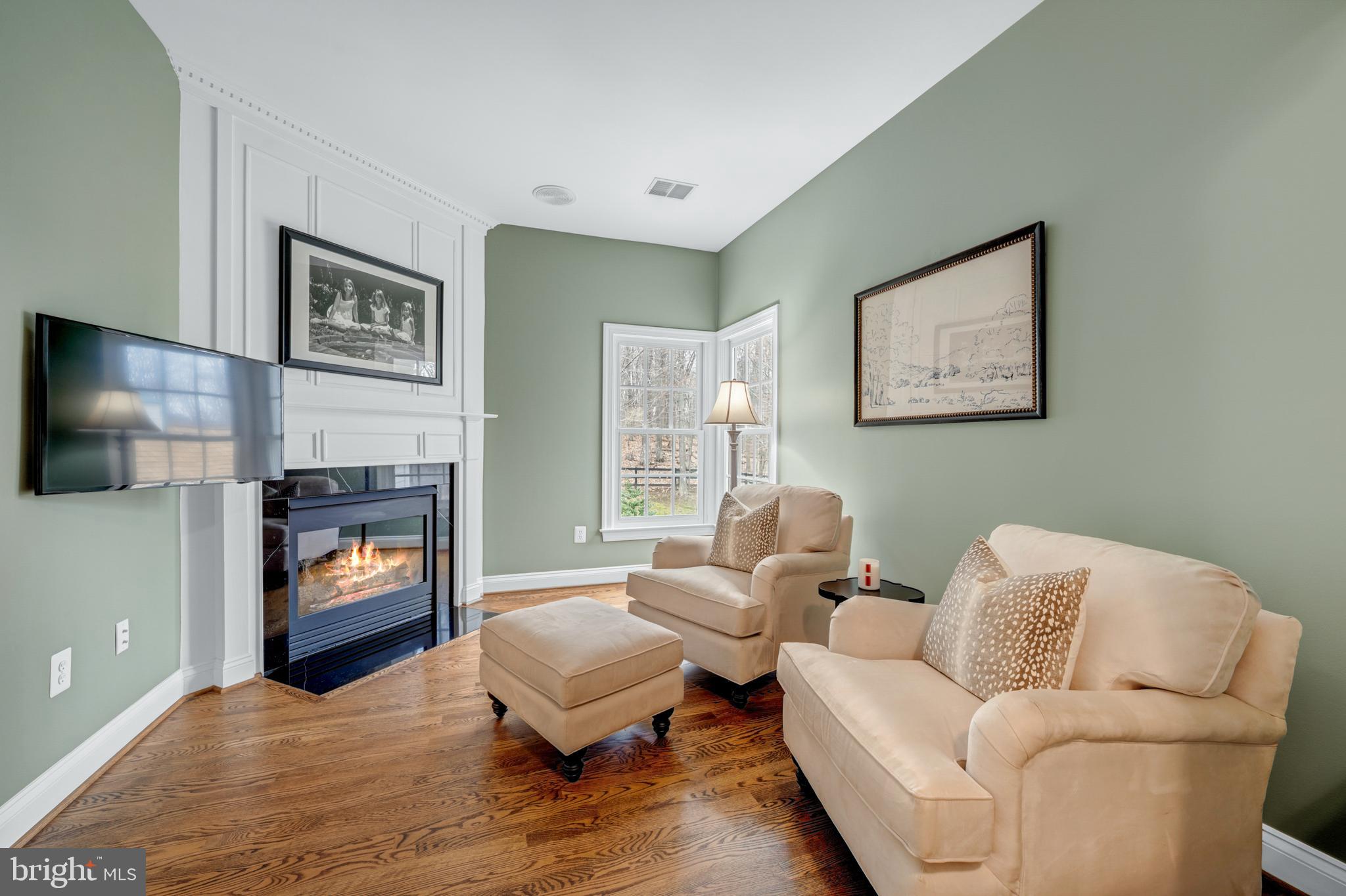 WOODLEA HILLS - Residential