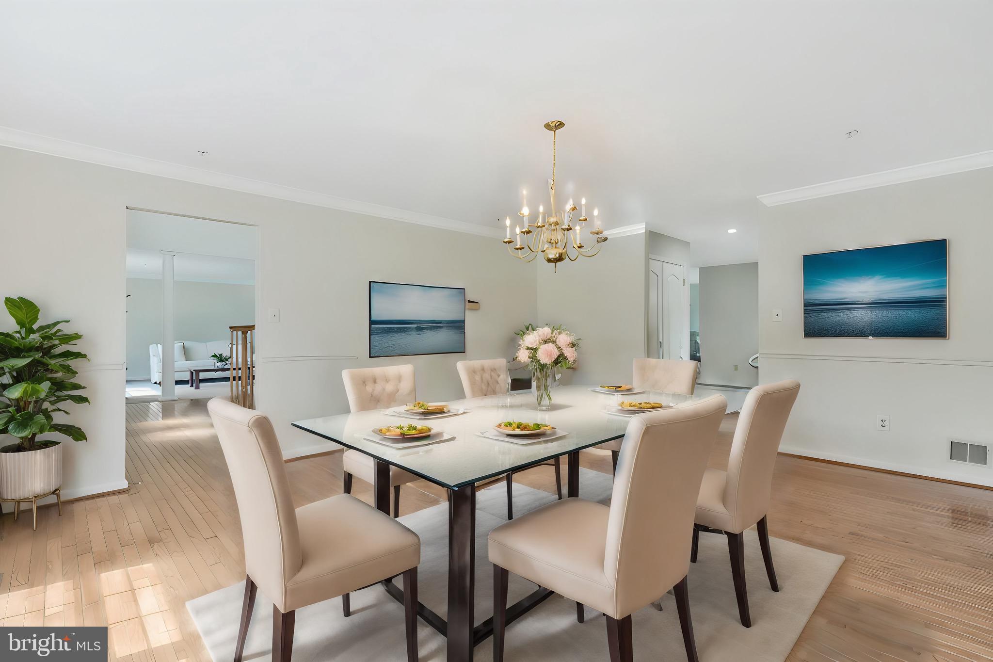 ROLLING HILLS ESTATES - Residential