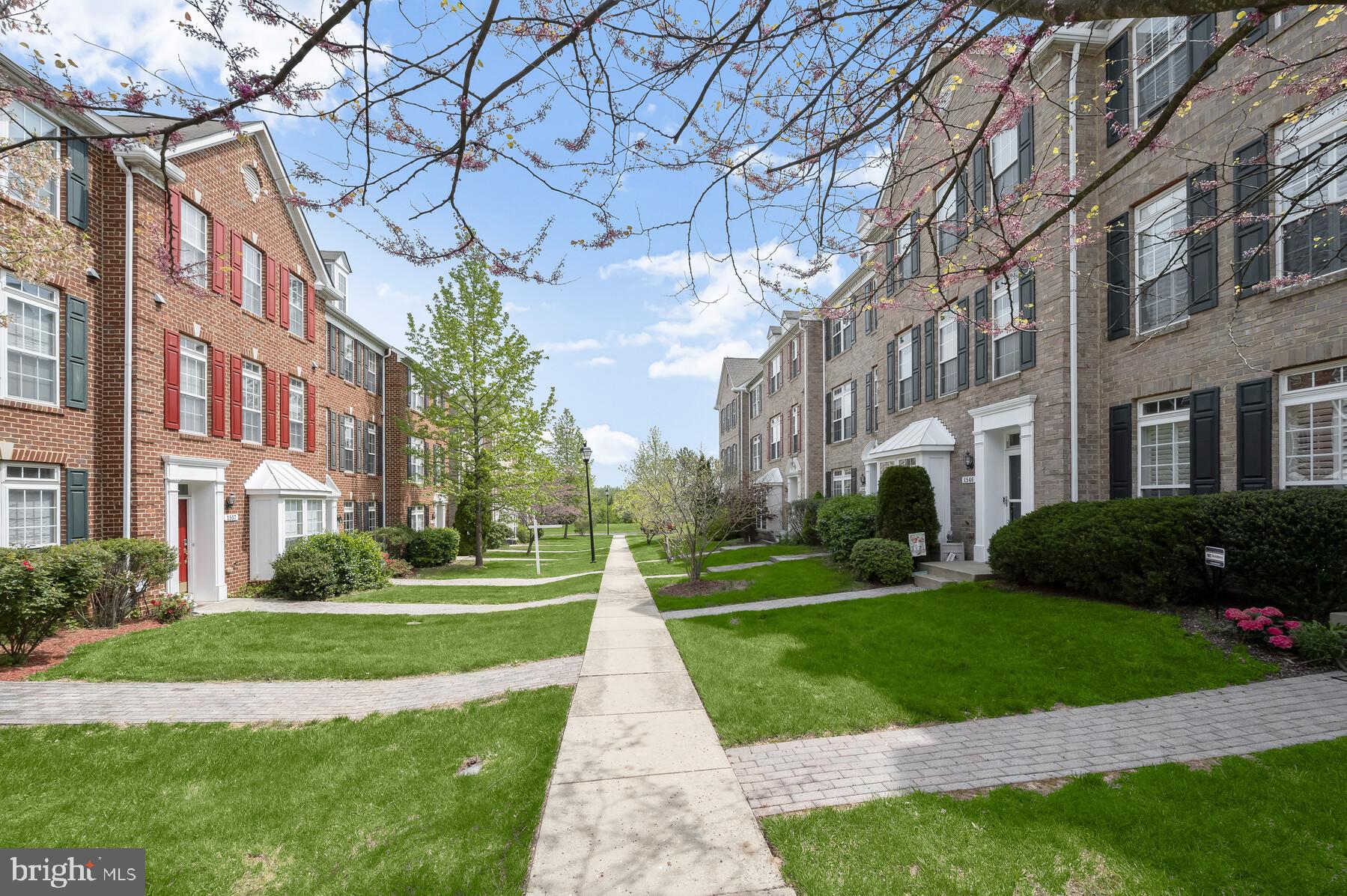 VILLAGES OF DORCHESTER - Residential