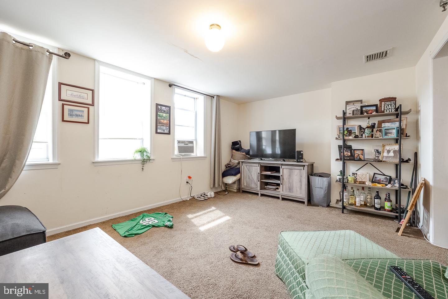 ARDMORE - Commercial Sale
