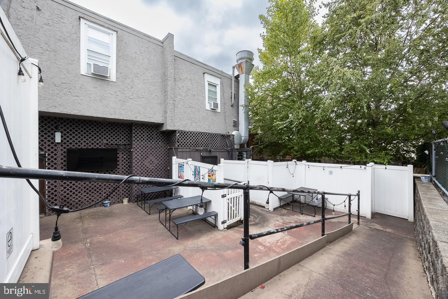 ARDMORE - Commercial Sale