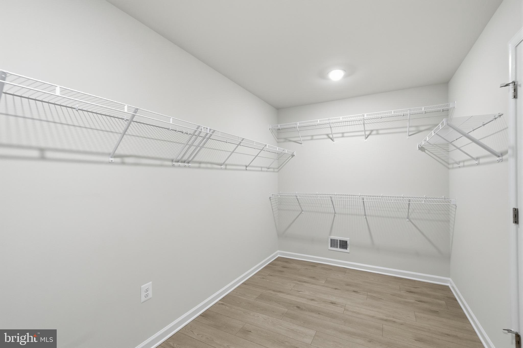 BRYANS CROSSING - Residential