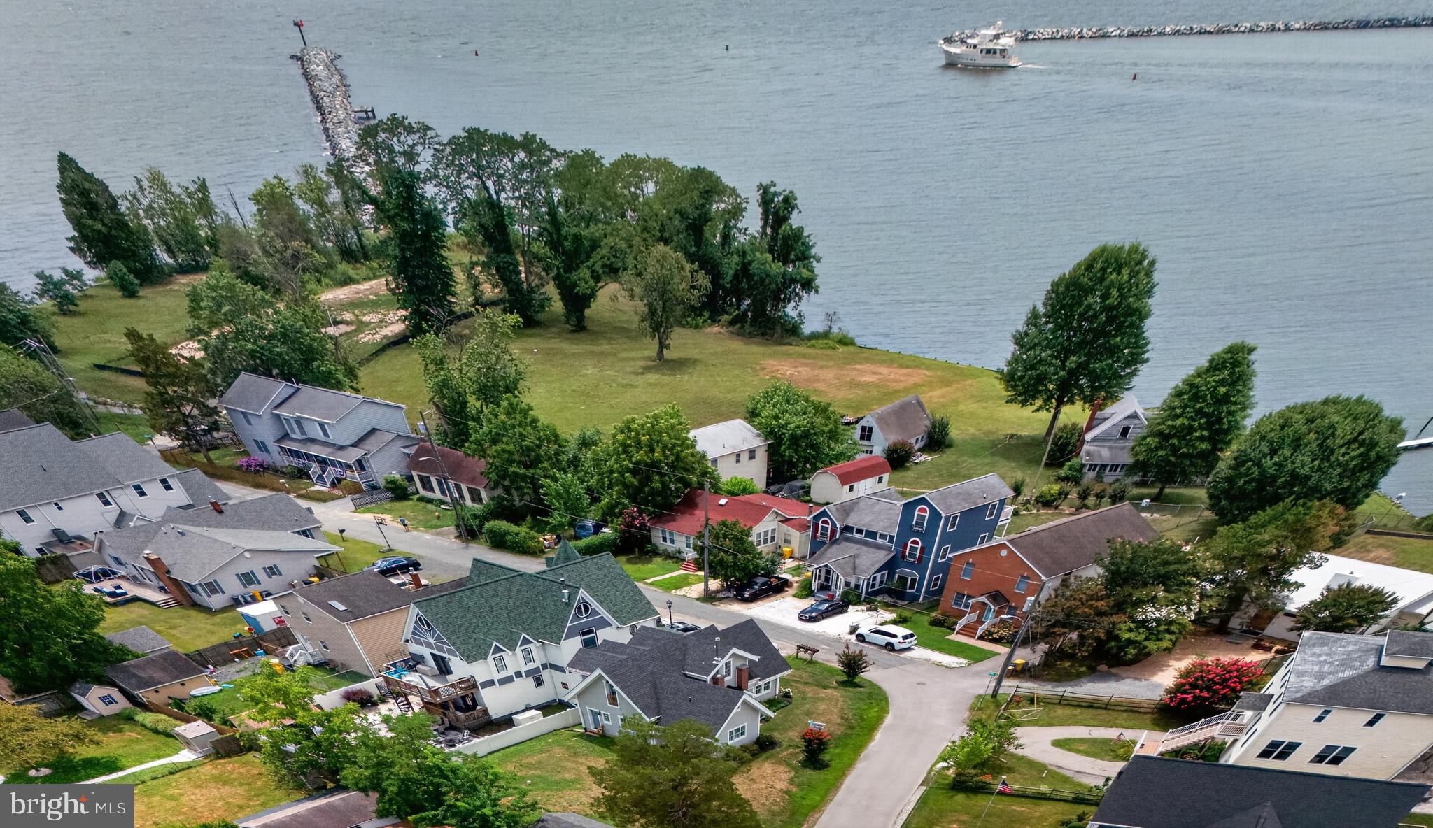 OWINGS BEACH - Residential
