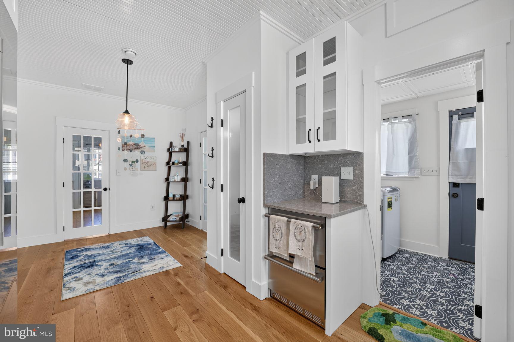 OWINGS BEACH - Residential