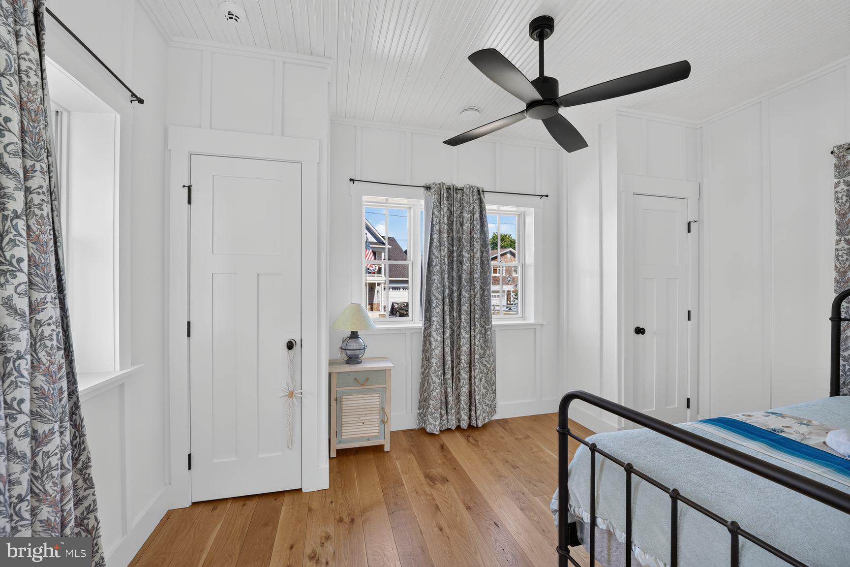 OWINGS BEACH - Residential