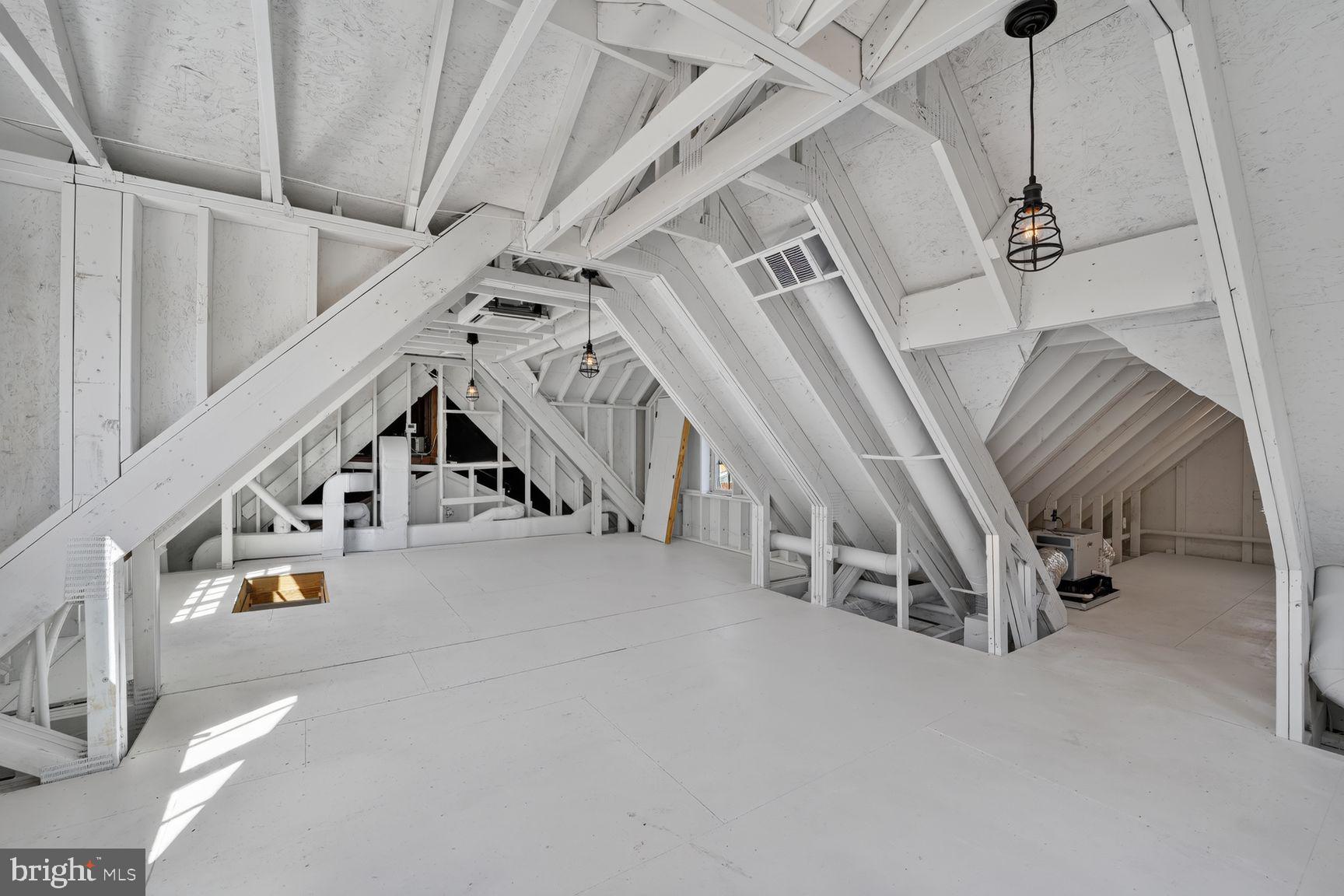 OWINGS BEACH - Residential