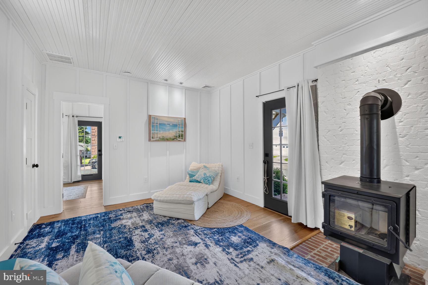 OWINGS BEACH - Residential