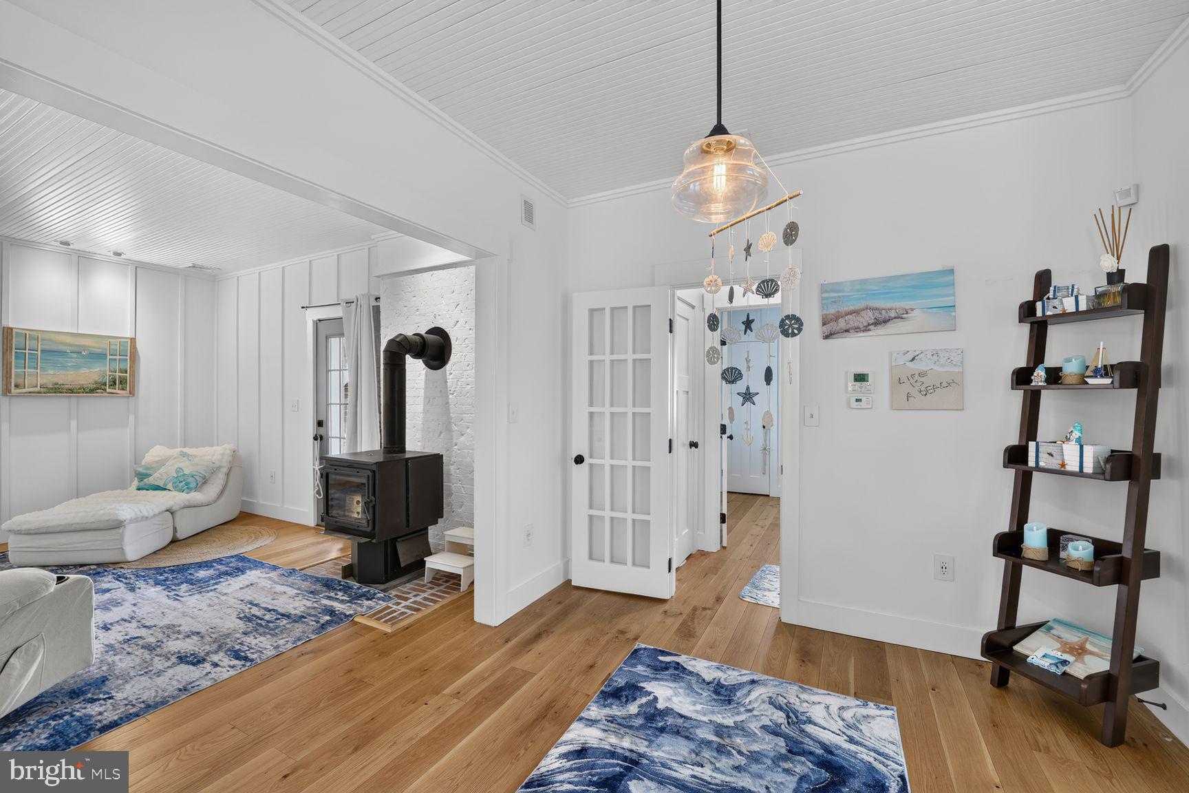 OWINGS BEACH - Residential