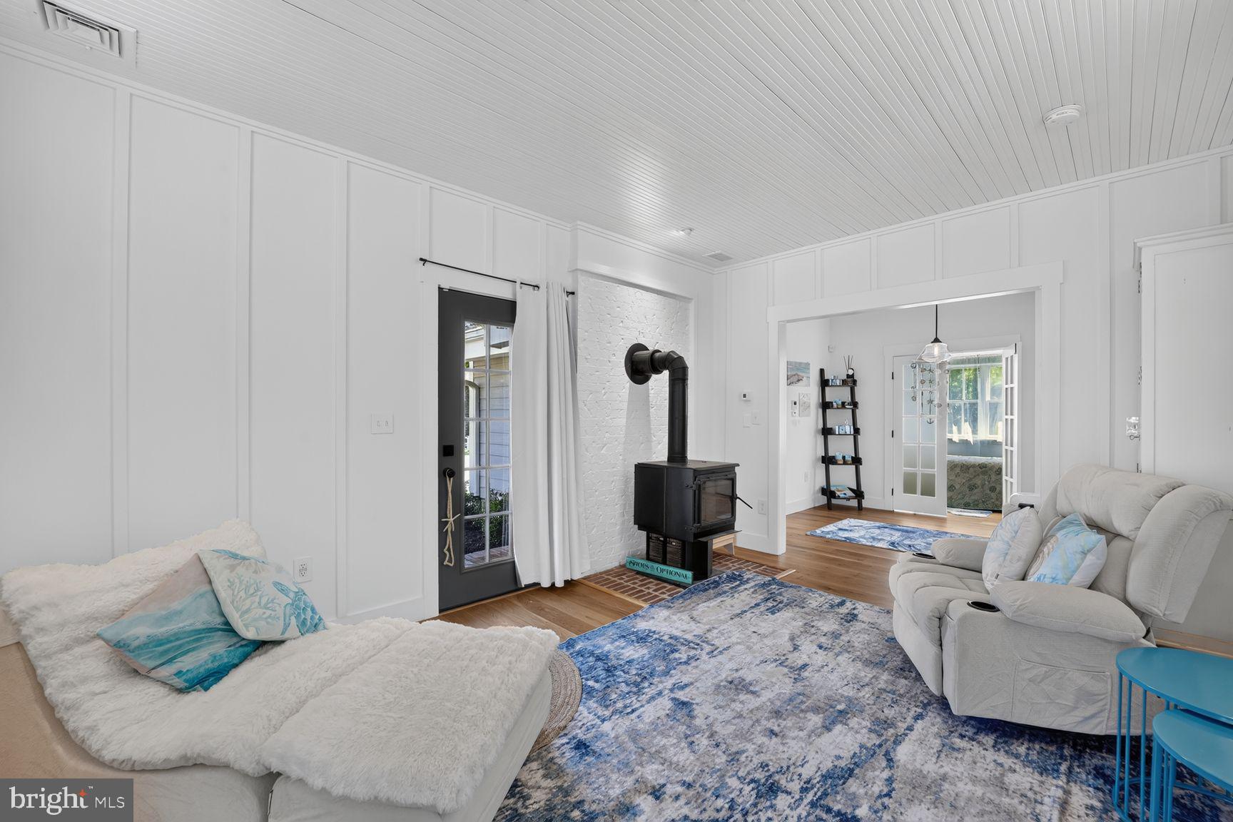 OWINGS BEACH - Residential