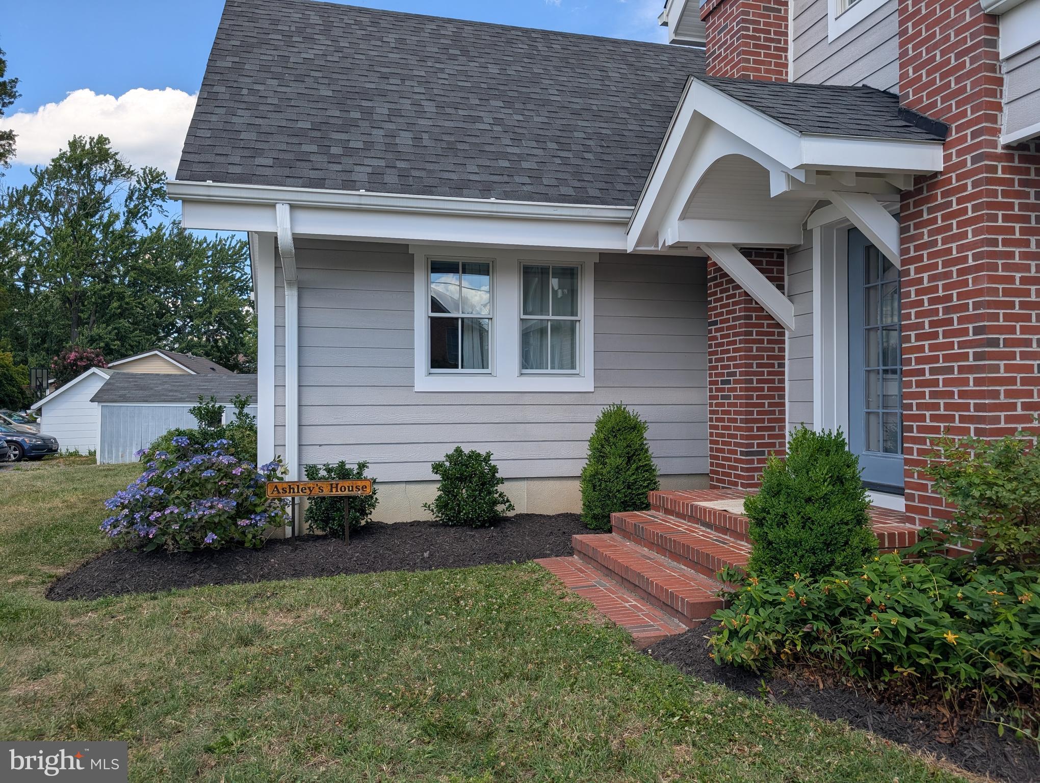 OWINGS BEACH - Residential