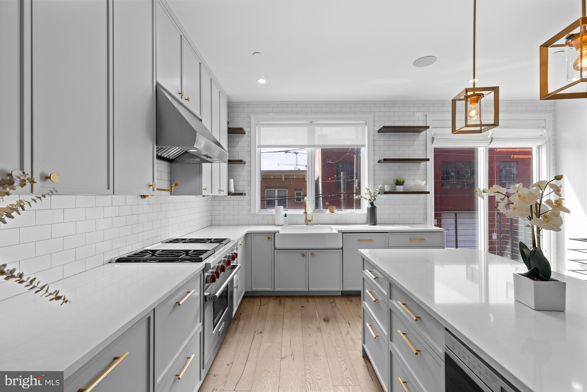 BELLA VISTA - Residential
