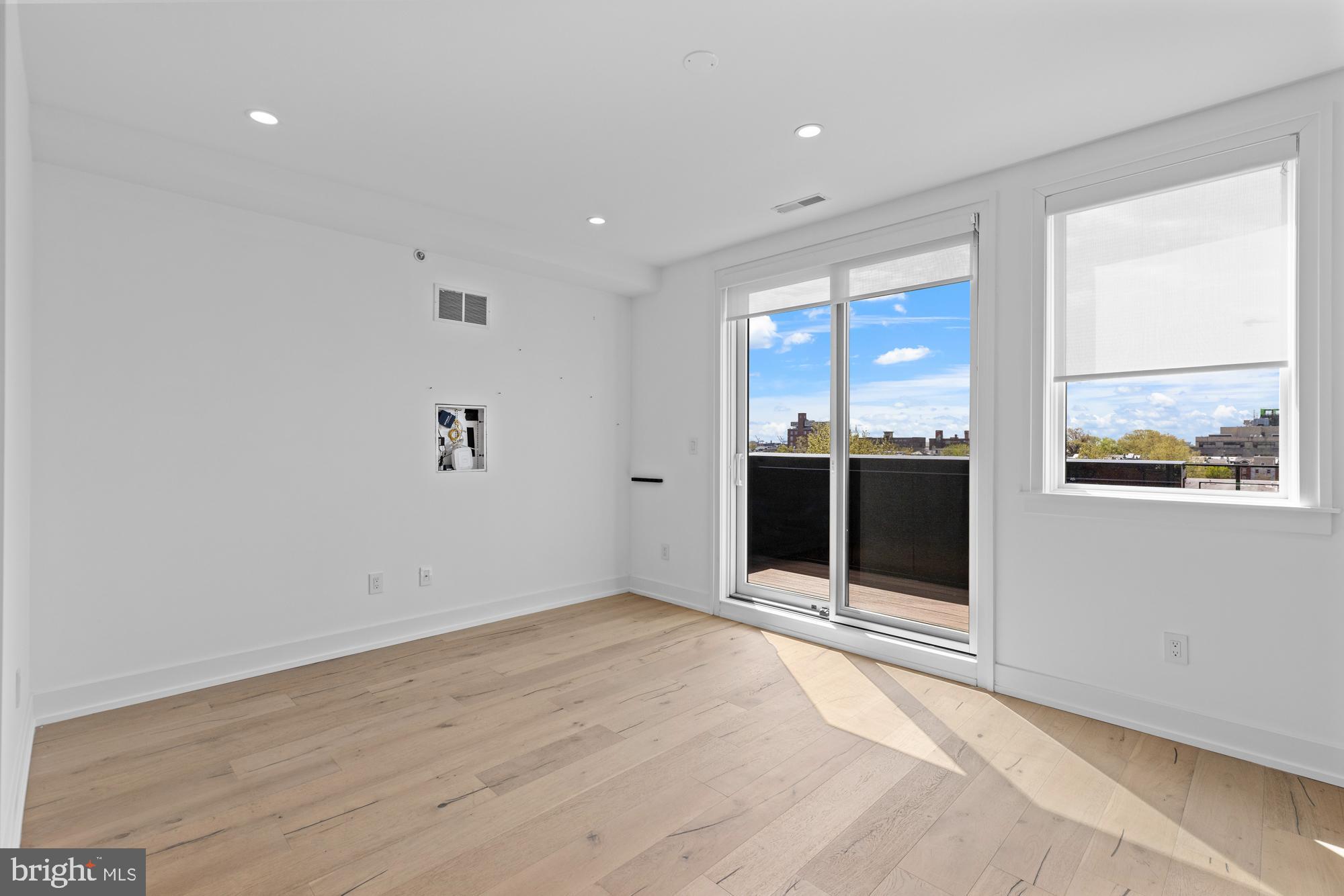 BELLA VISTA - Residential