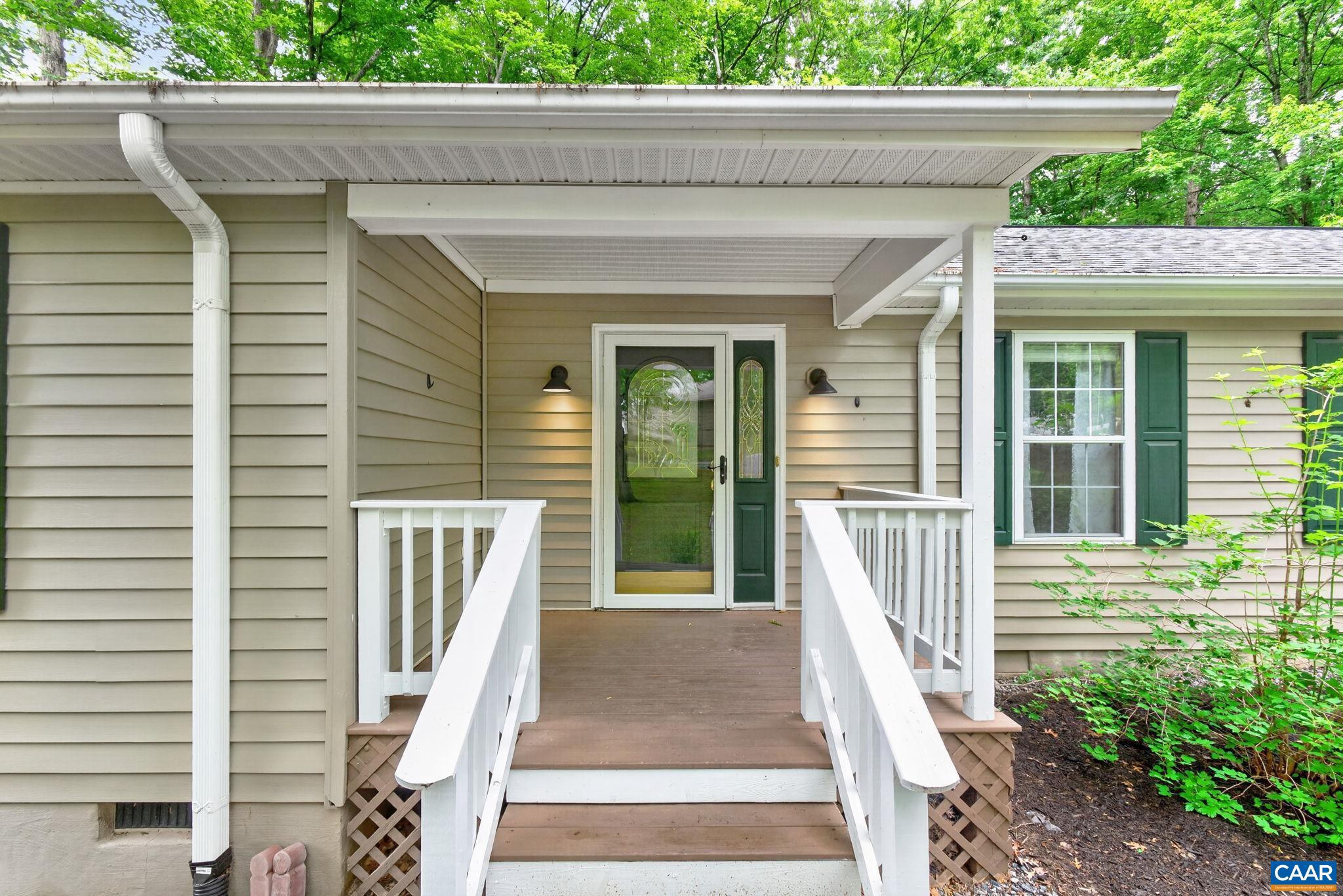 LAKE MONTICELLO - Residential