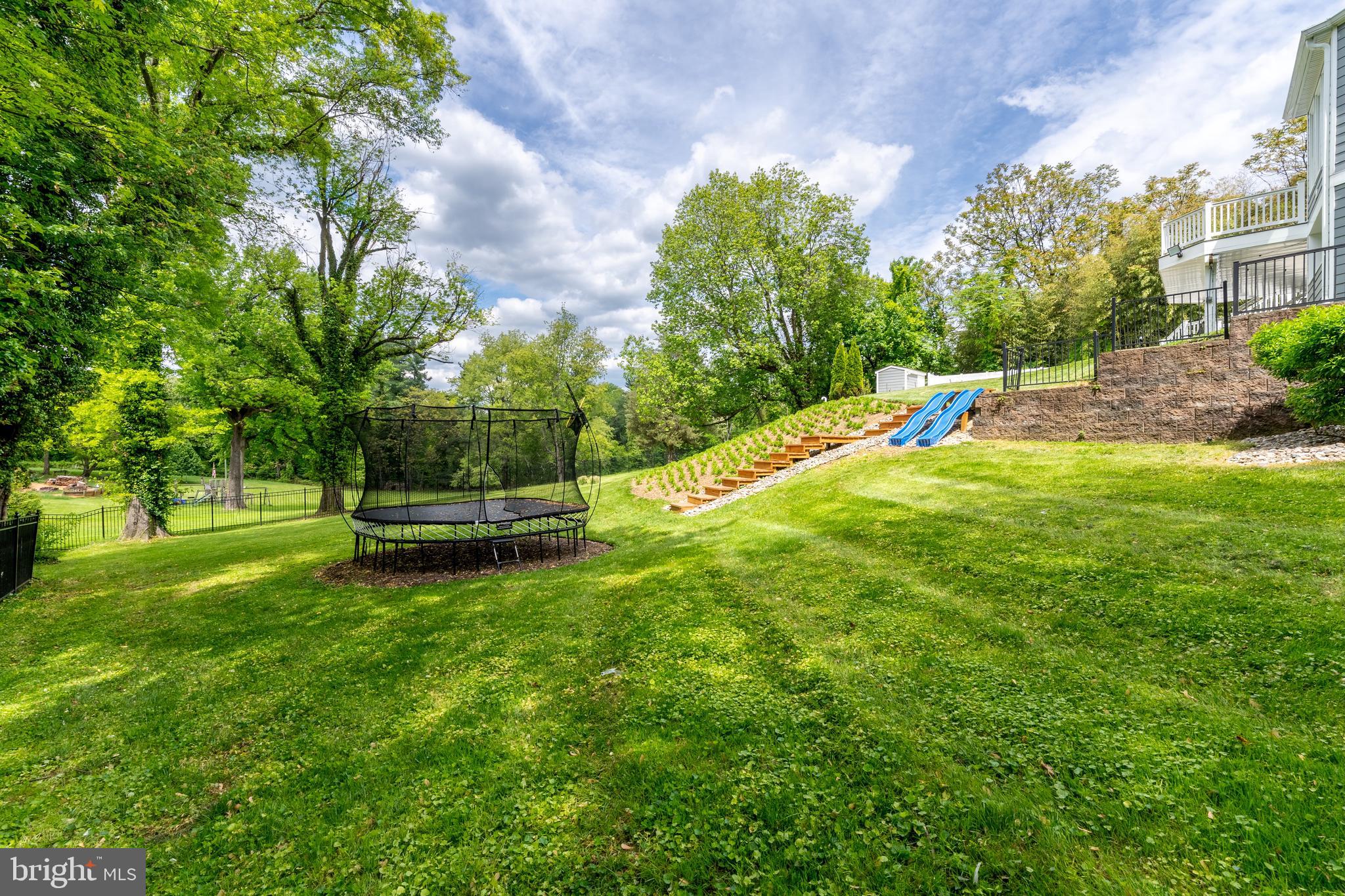 PIKESVILLE - Residential