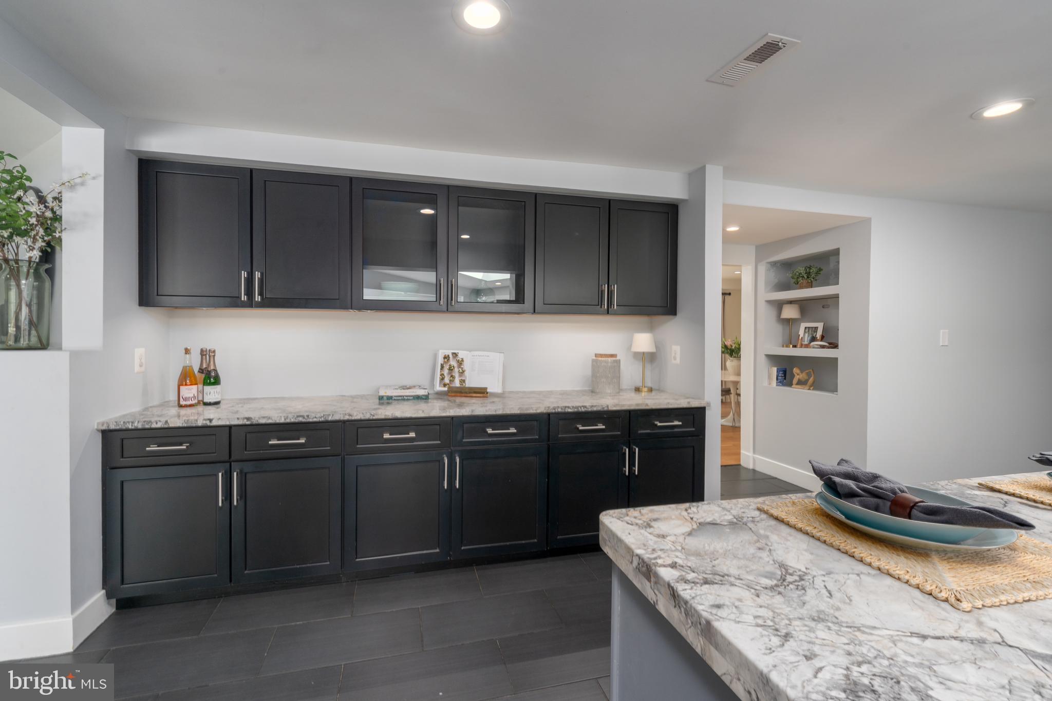 PIKESVILLE - Residential