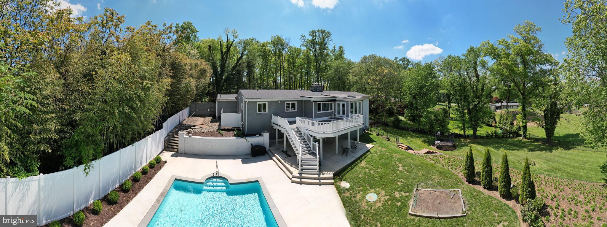 PIKESVILLE - Residential