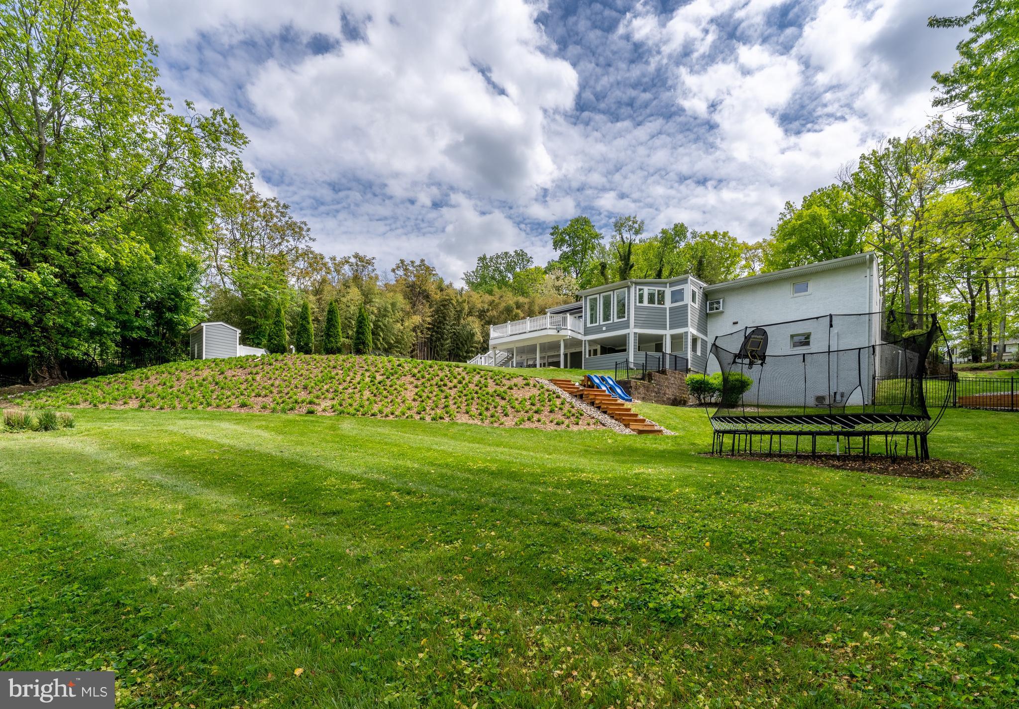 PIKESVILLE - Residential